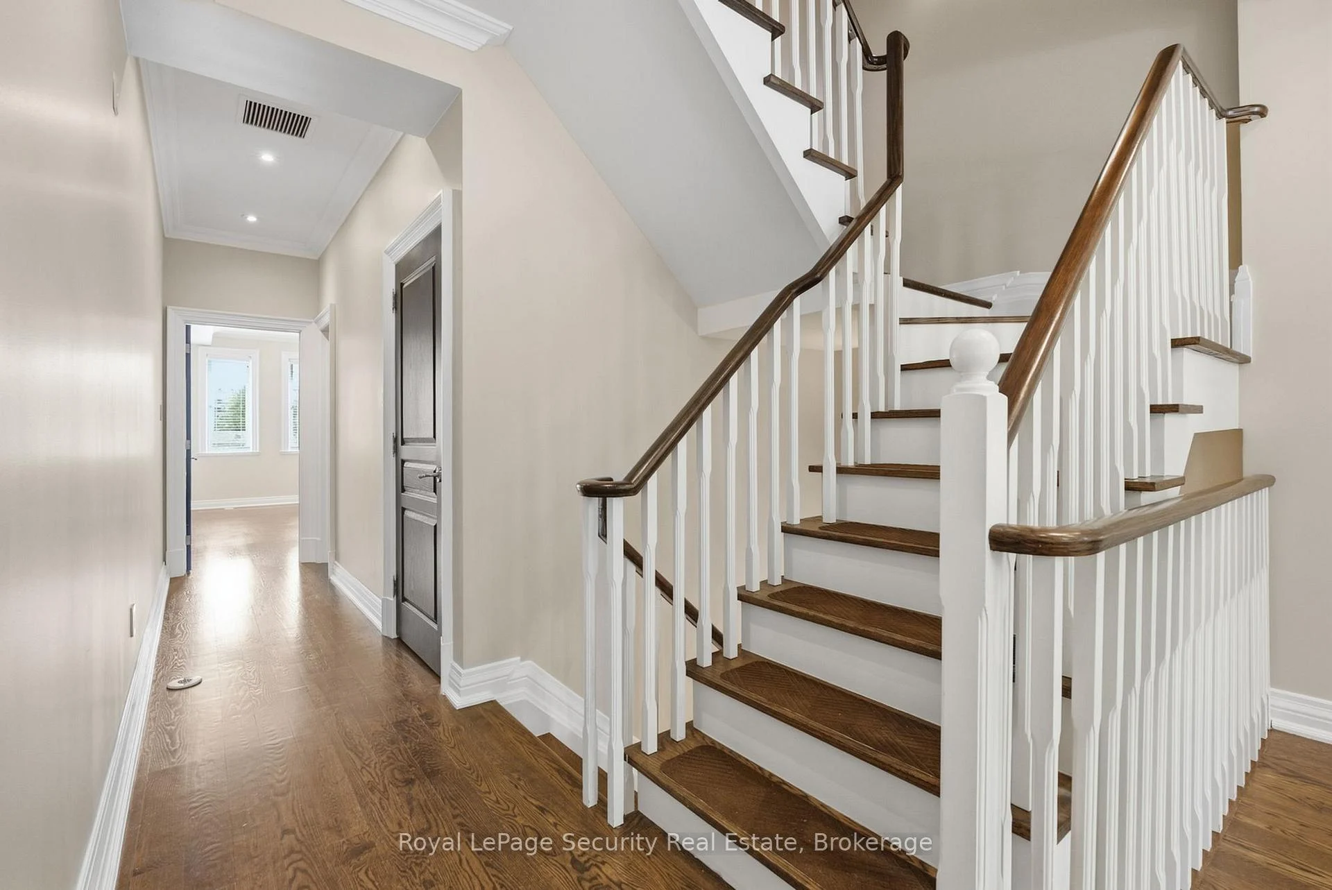 Photo 37 of Unit 16, 645 Davenport Road, Toronto, Casa Loma — HOMEH