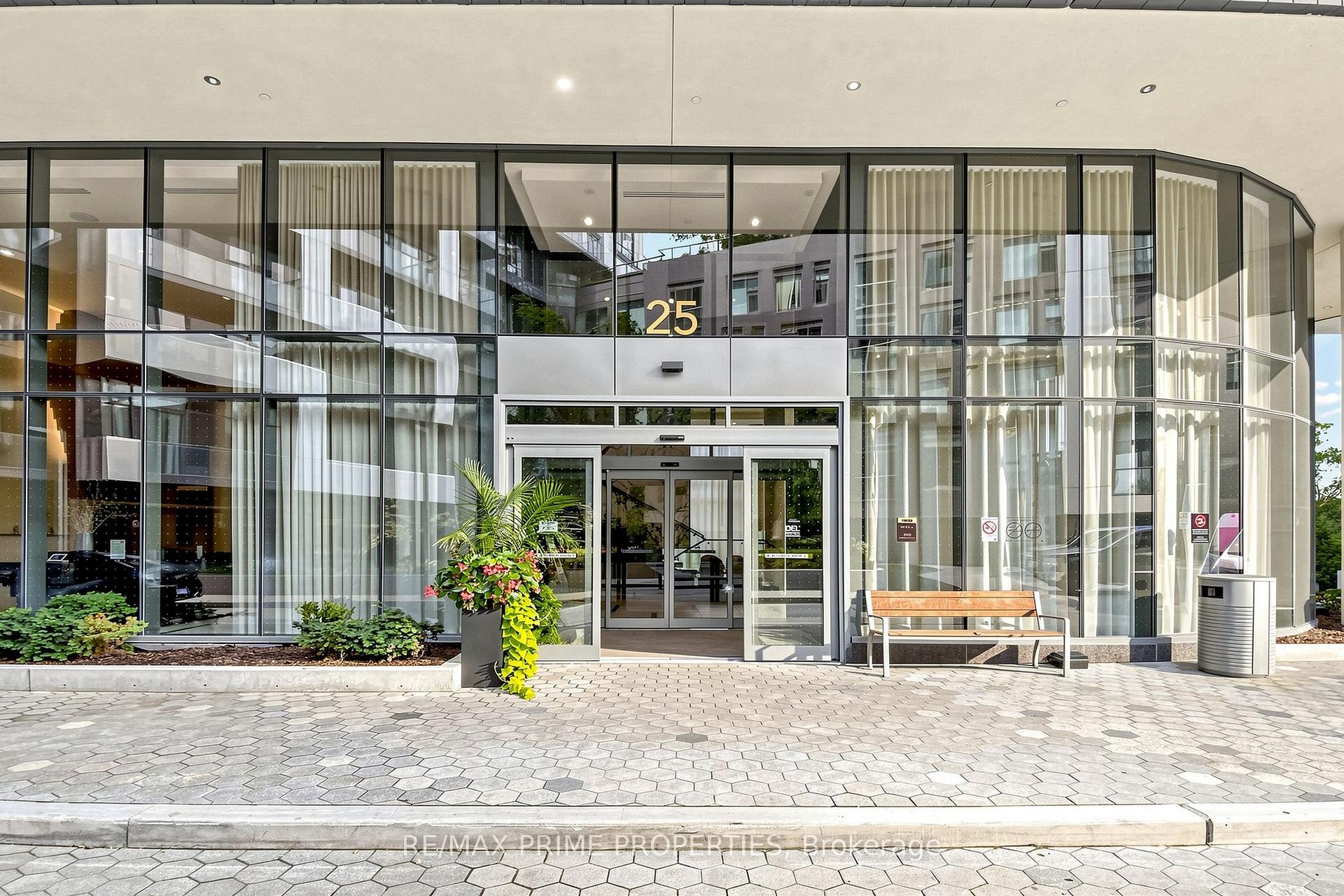Photo 2 of Unit 19, 25 Adra Grado Way, North York, Bayview Village — HOMEH