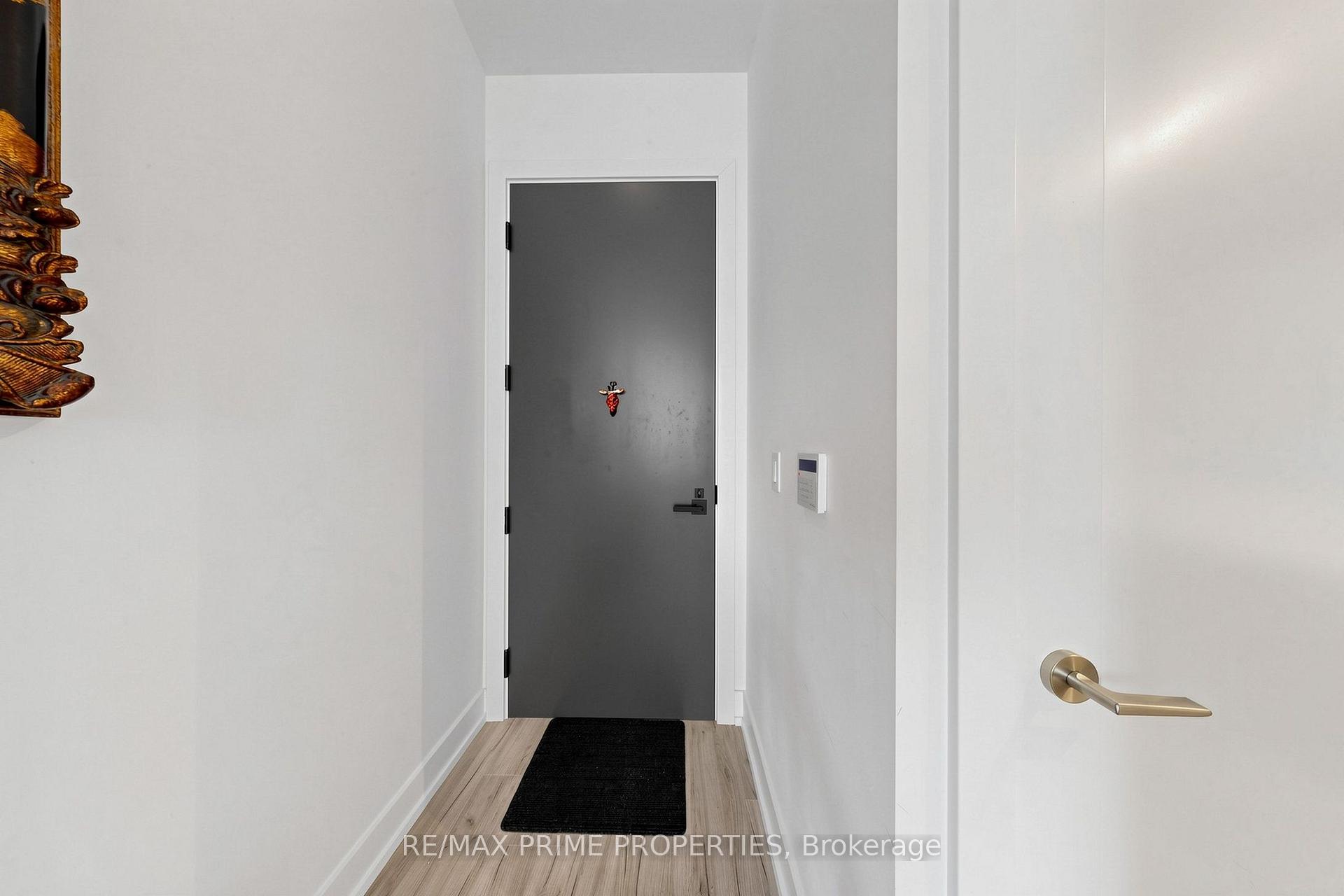 Photo 13 of Unit 19, 25 Adra Grado Way, North York, Bayview Village — HOMEH