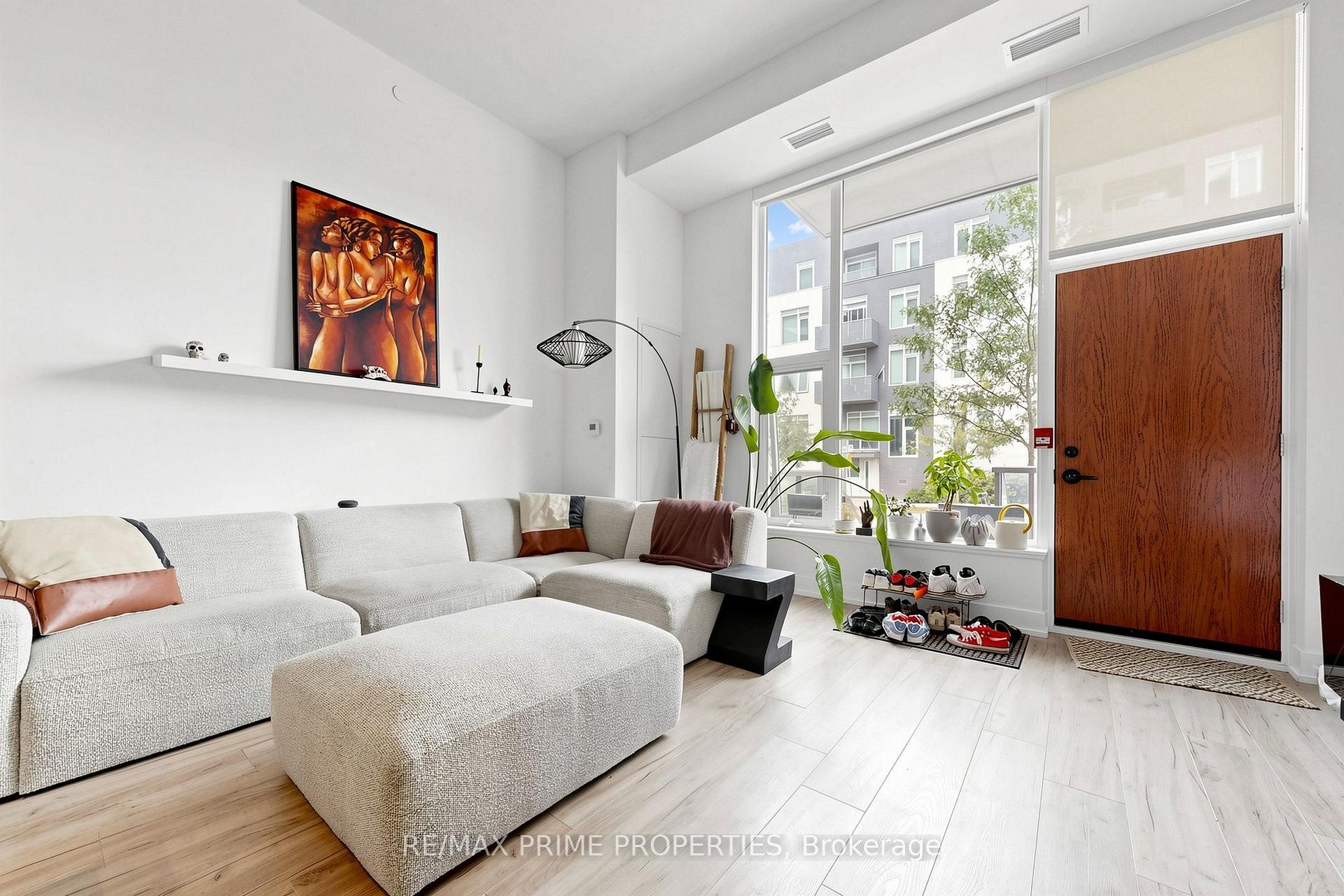 Photo 15 of Unit 19, 25 Adra Grado Way, North York, Bayview Village — HOMEH