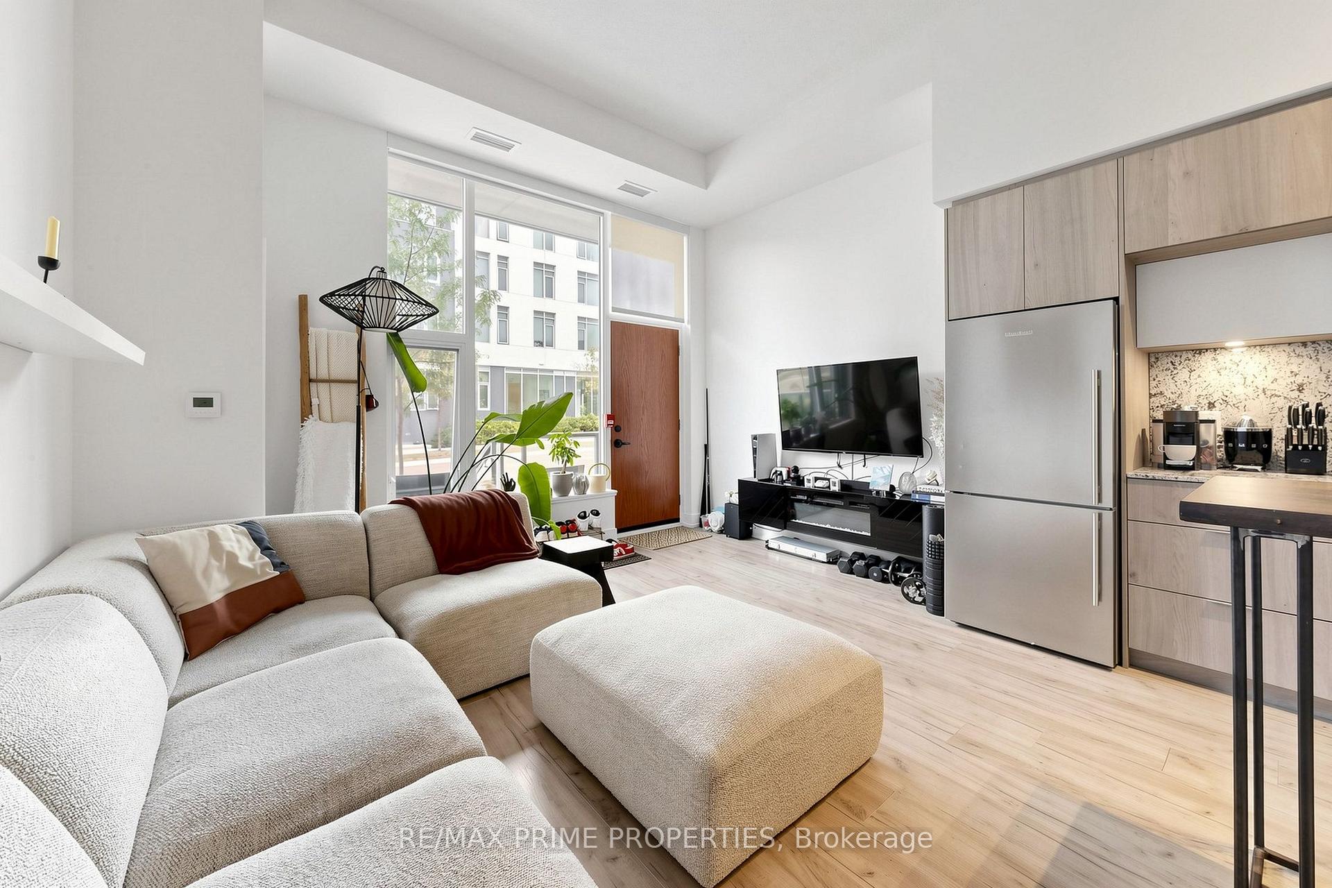 Photo 16 of Unit 19, 25 Adra Grado Way, North York, Bayview Village — HOMEH