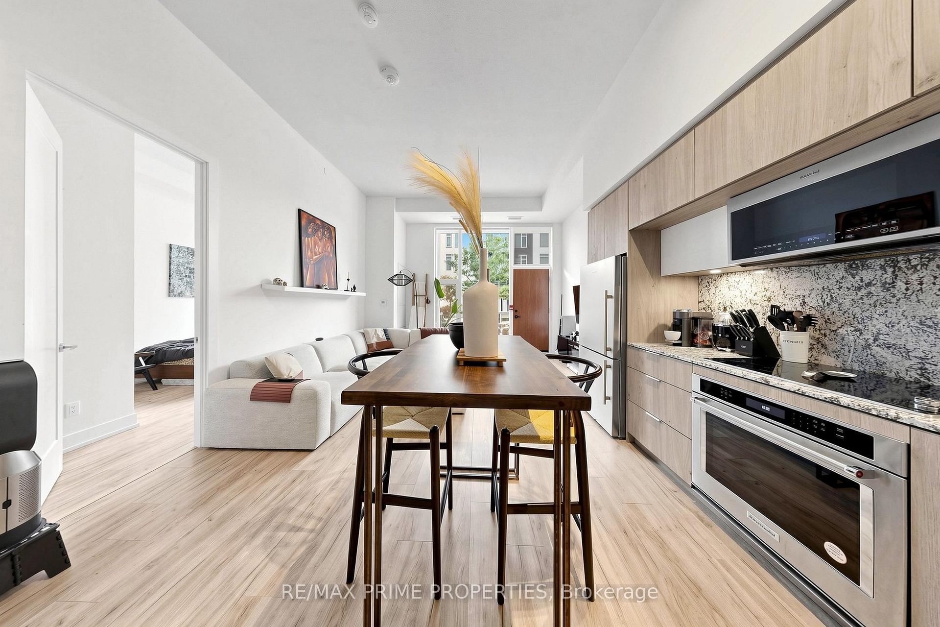 Photo 19 of Unit 19, 25 Adra Grado Way, North York, Bayview Village — HOMEH