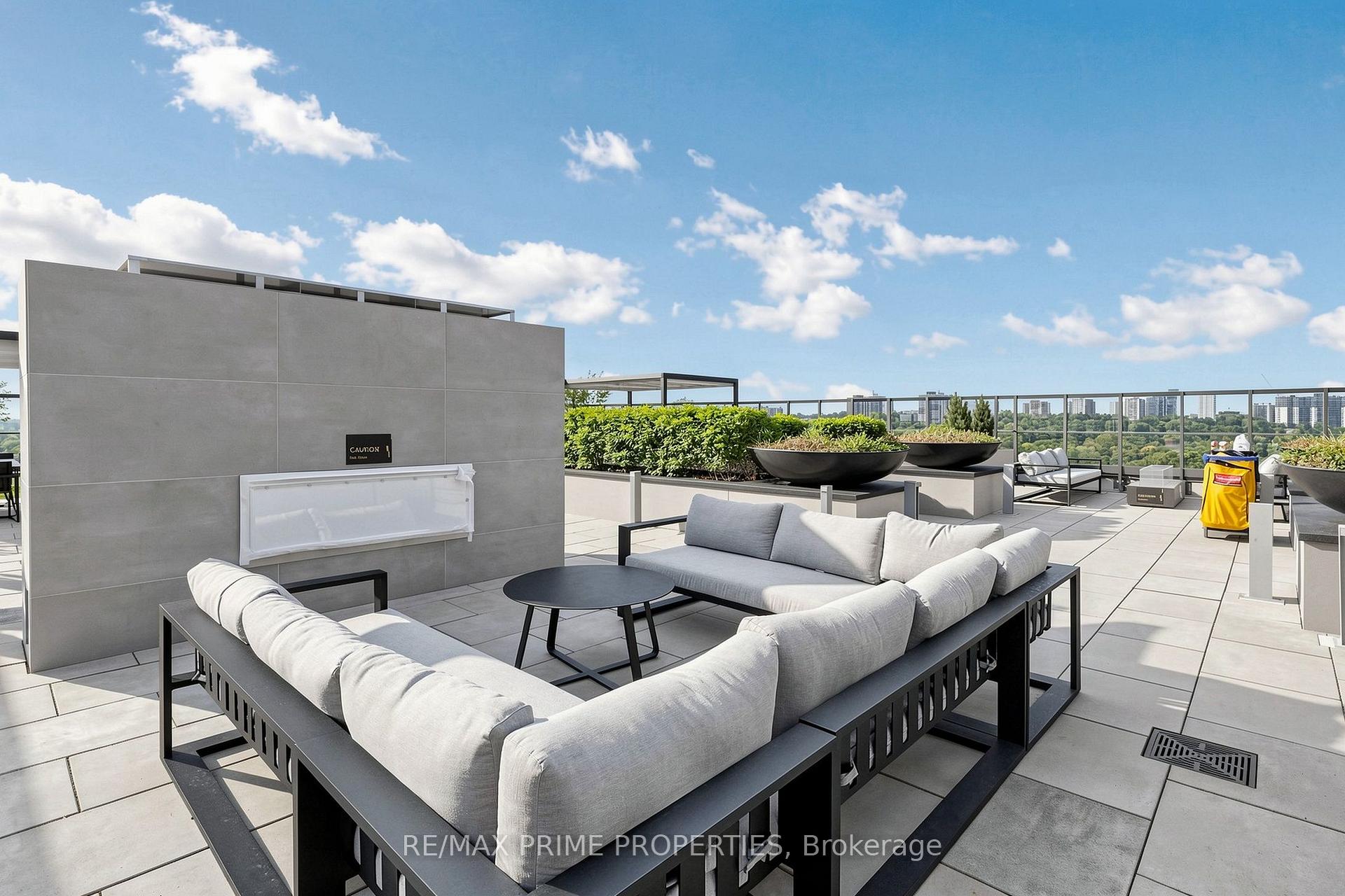 Photo 30 of Unit 19, 25 Adra Grado Way, North York, Bayview Village — HOMEH