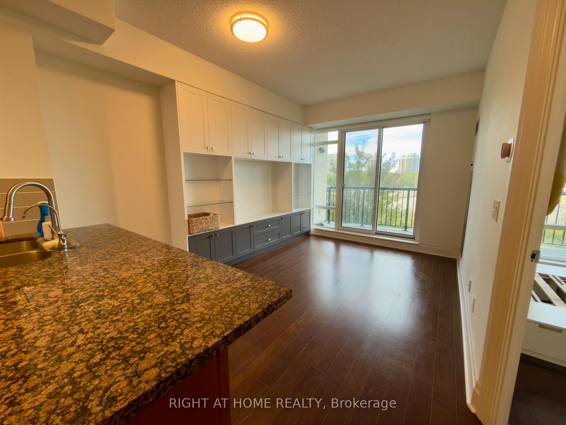 Photo 1 of Unit 310, 131 Upper Duke Crescent, Markham, Unionville — HOMEH
