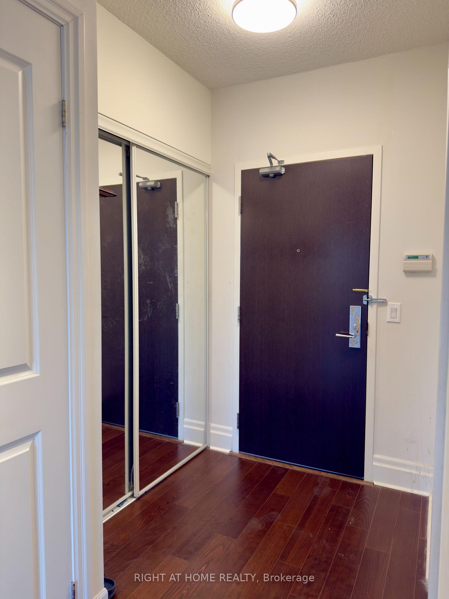 Photo 8 of Unit 310, 131 Upper Duke Crescent, Markham, Unionville — HOMEH