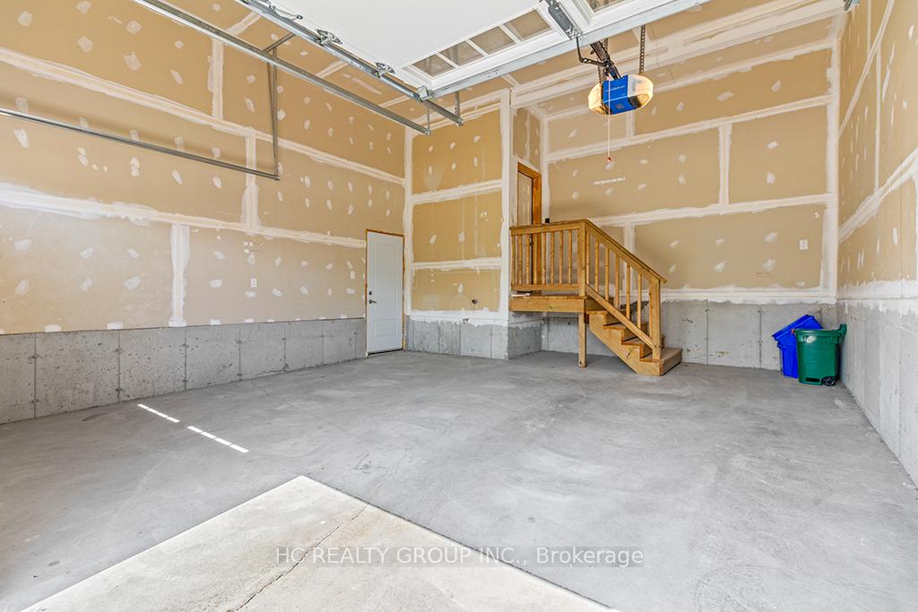 Photo 24 of 181 Yellow Birch Crescent, Blue Mountains — HOMEH