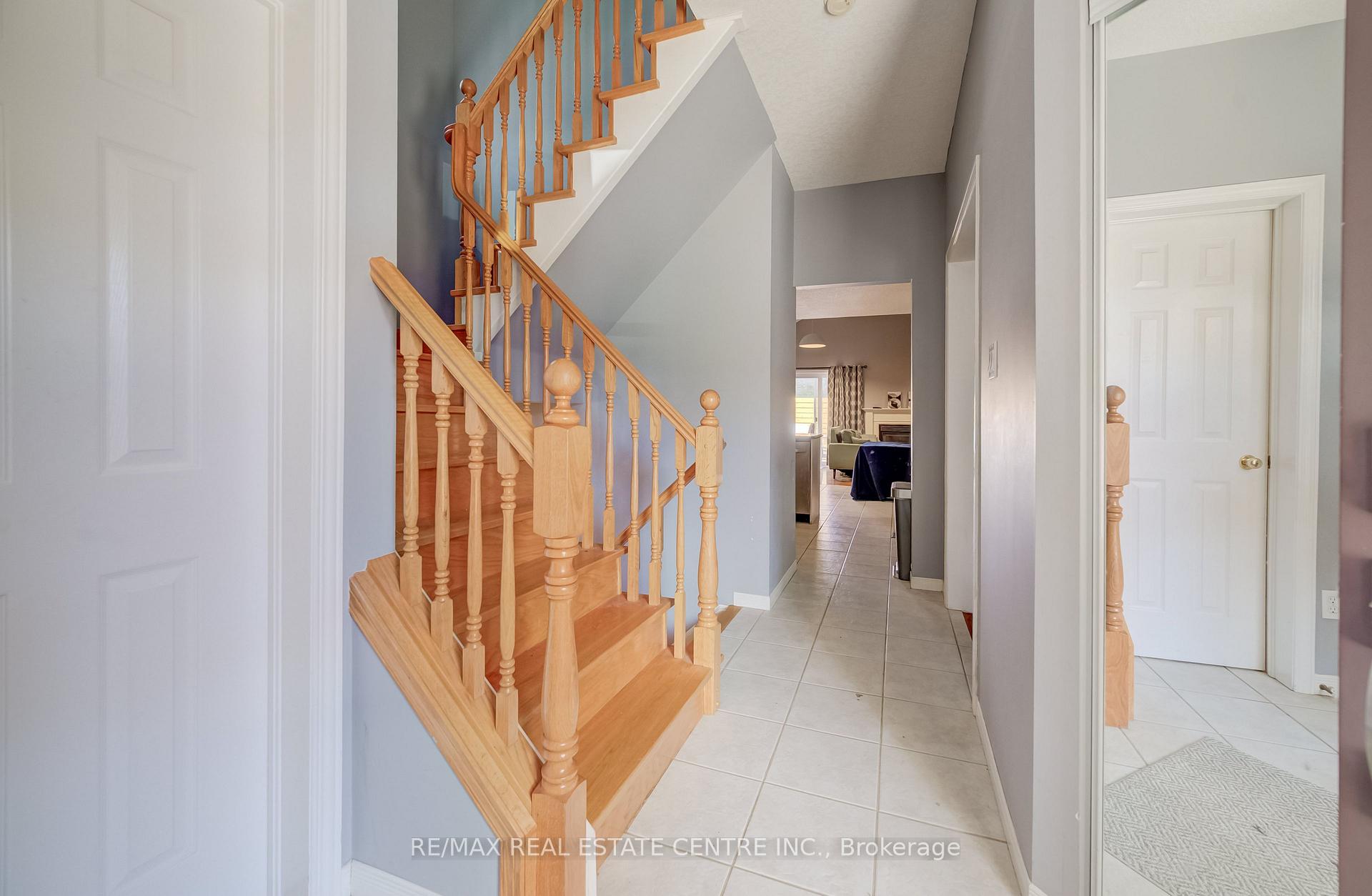 Photo 5 of 295 Gatehouse Drive, Cambridge, Little's Corners — HOMEH