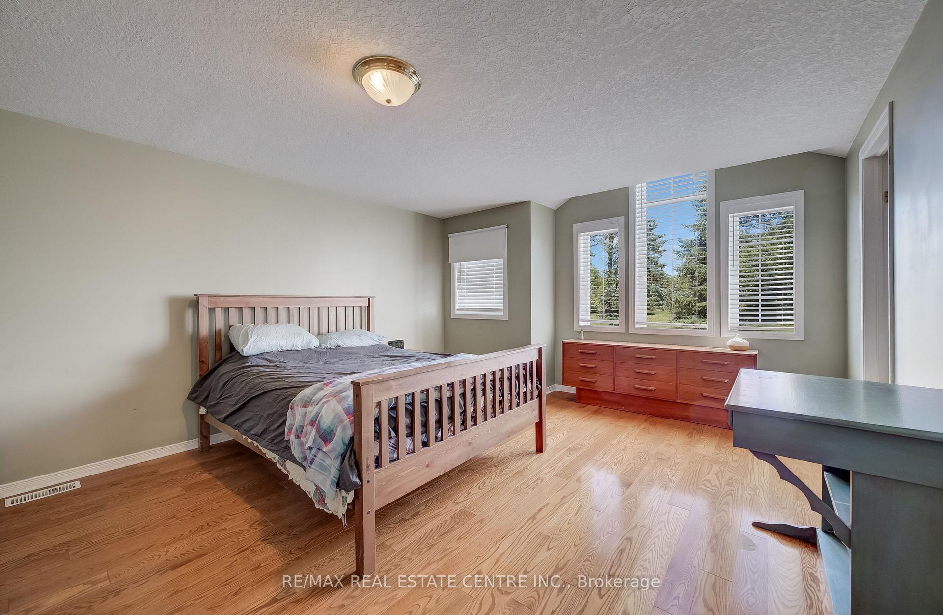 Photo 19 of 295 Gatehouse Drive, Cambridge, Little's Corners — HOMEH