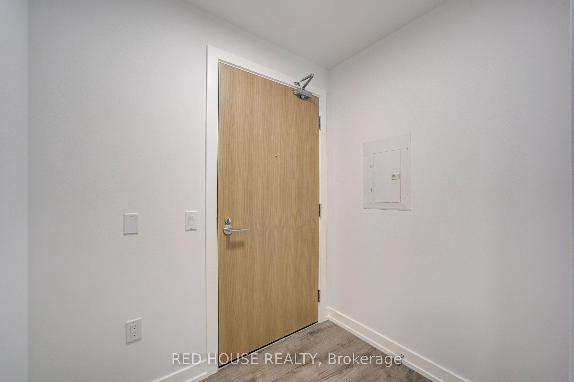 Photo 7 of Unit 2002, 5 Meadowdale Road, Vaughan, Vaughan Corporate Centre — HOMEH