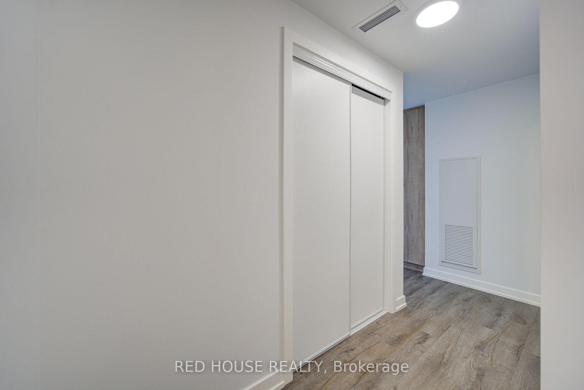 Photo 8 of Unit 2002, 5 Meadowdale Road, Vaughan, Vaughan Corporate Centre — HOMEH