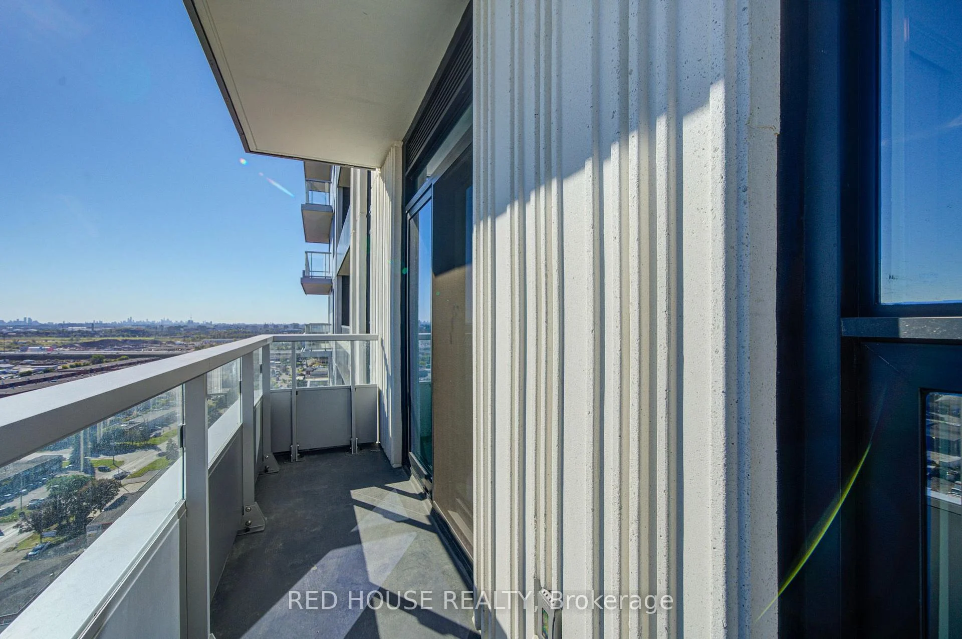 Photo 37 of Unit 2002, 5 Meadowdale Road, Vaughan, Vaughan Corporate Centre — HOMEH