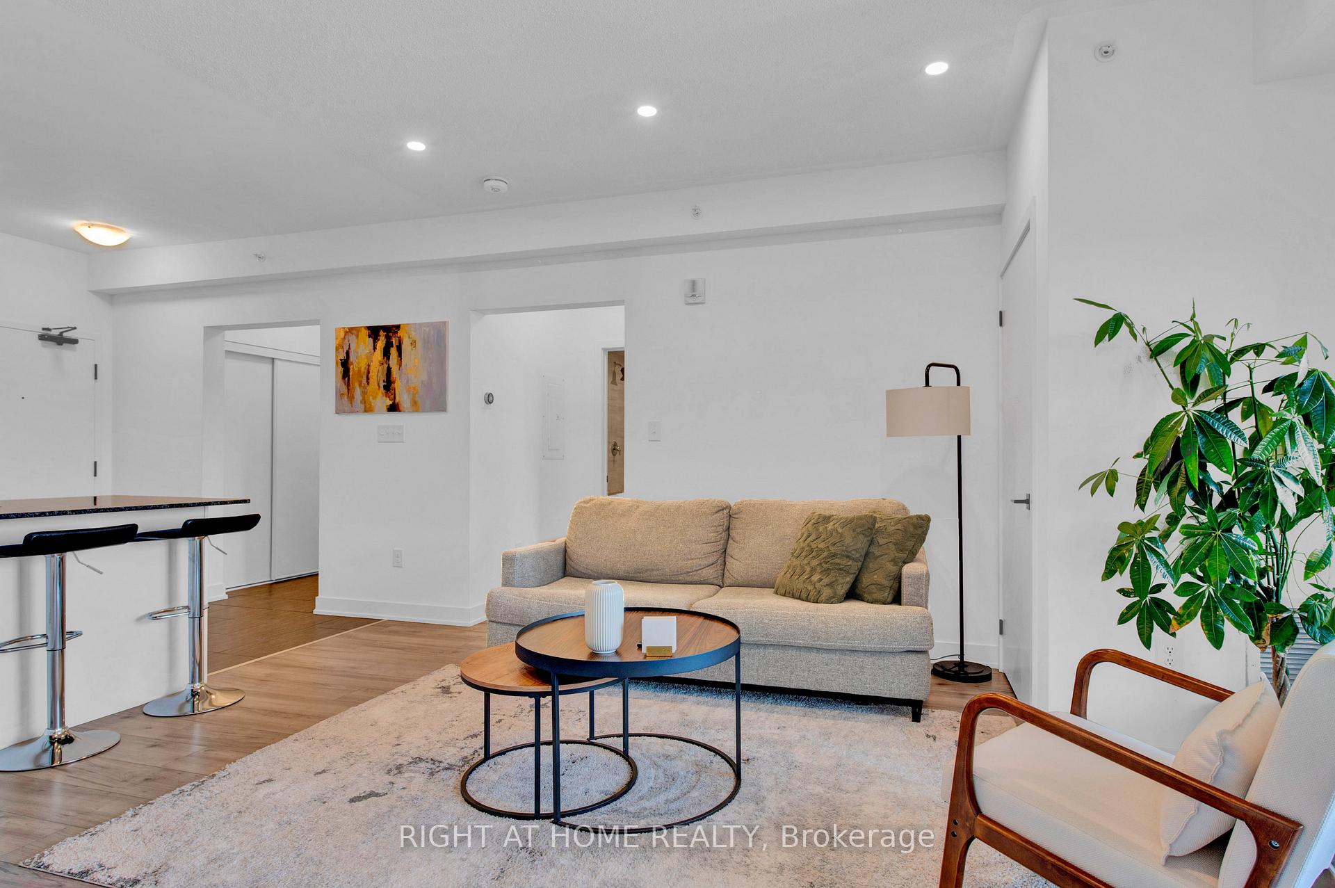 Photo 11 of Unit 507, 4 Spice Way, Barrie, Rural Barrie Southeast — HOMEH