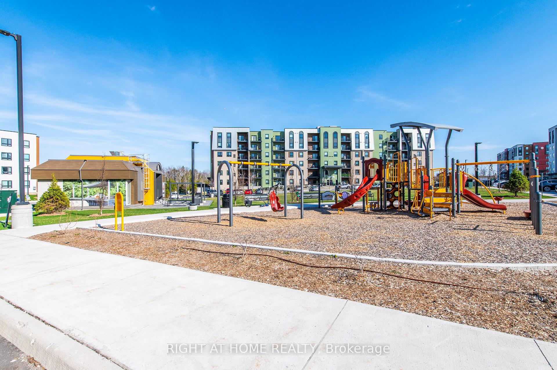Photo 30 of Unit 507, 4 Spice Way, Barrie, Rural Barrie Southeast — HOMEH