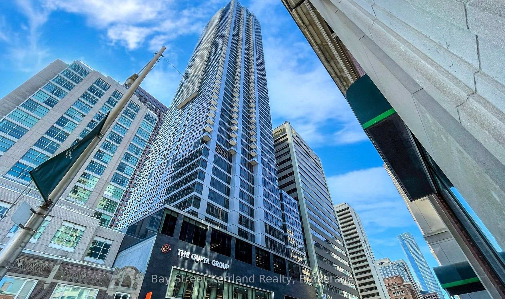 Photo of Unit 2808, 395 Bloor Street E