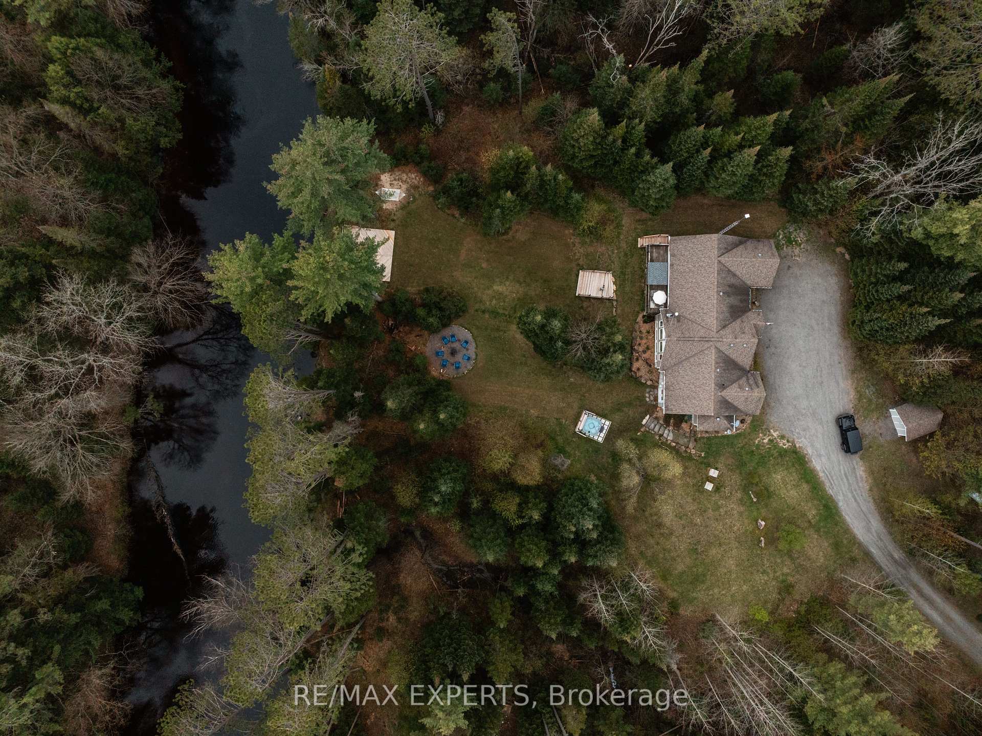 Photo 3 of 1216 Miriam Drive, Bracebridge, Oakley — HOMEH