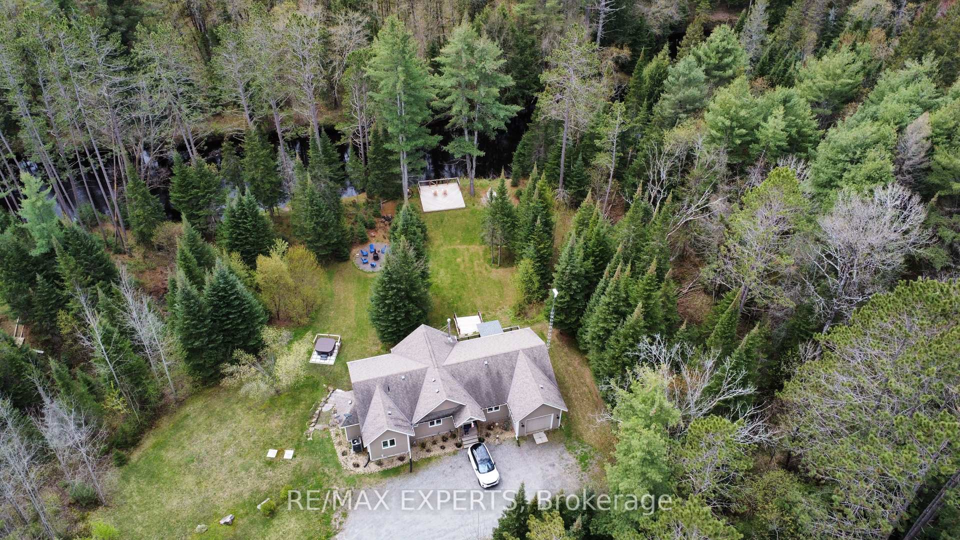 Photo 21 of 1216 Miriam Drive, Bracebridge, Oakley — HOMEH