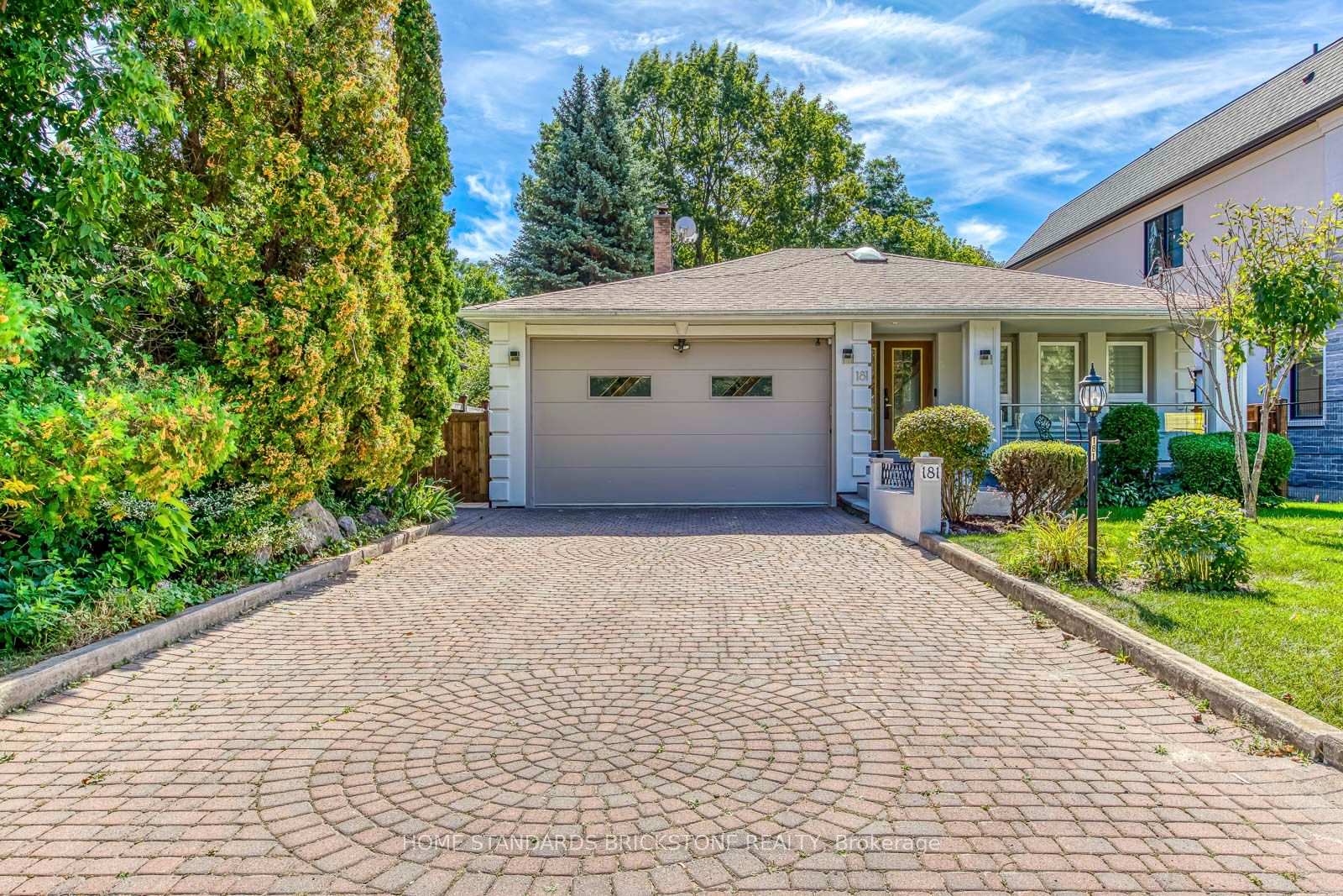 Photo 2 of 181 Clark Avenue, Markham, Thornhill — HOMEH