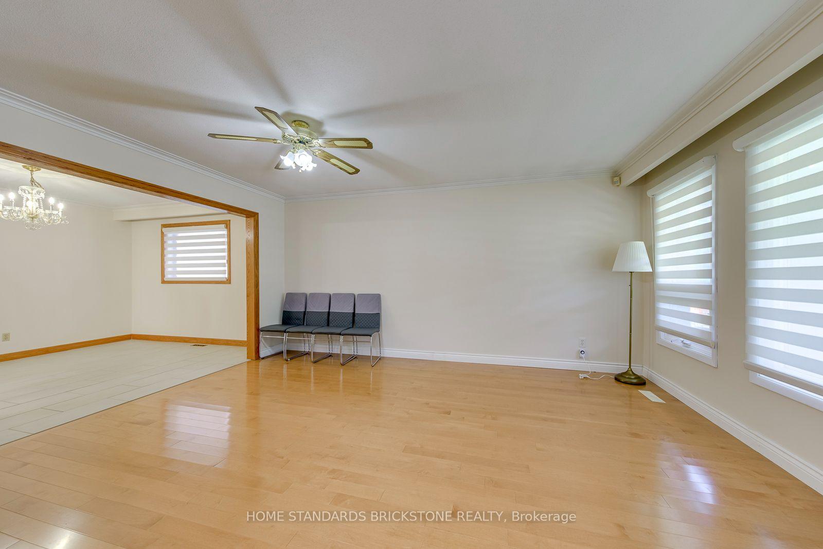 Photo 8 of 181 Clark Avenue, Markham, Thornhill — HOMEH