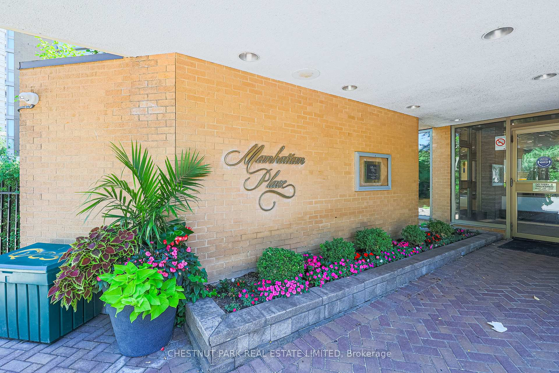 Photo 2 of Unit 305, 131 Beecroft Road, North York, Lansing-Westgate — HOMEH