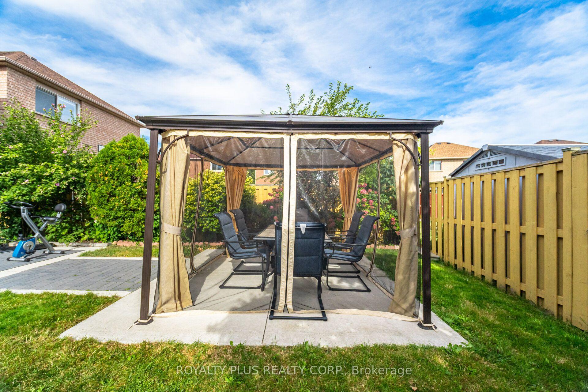 Photo 42 of 77 Arthurs Crescent, Brampton, Fletcher's West — HOMEH