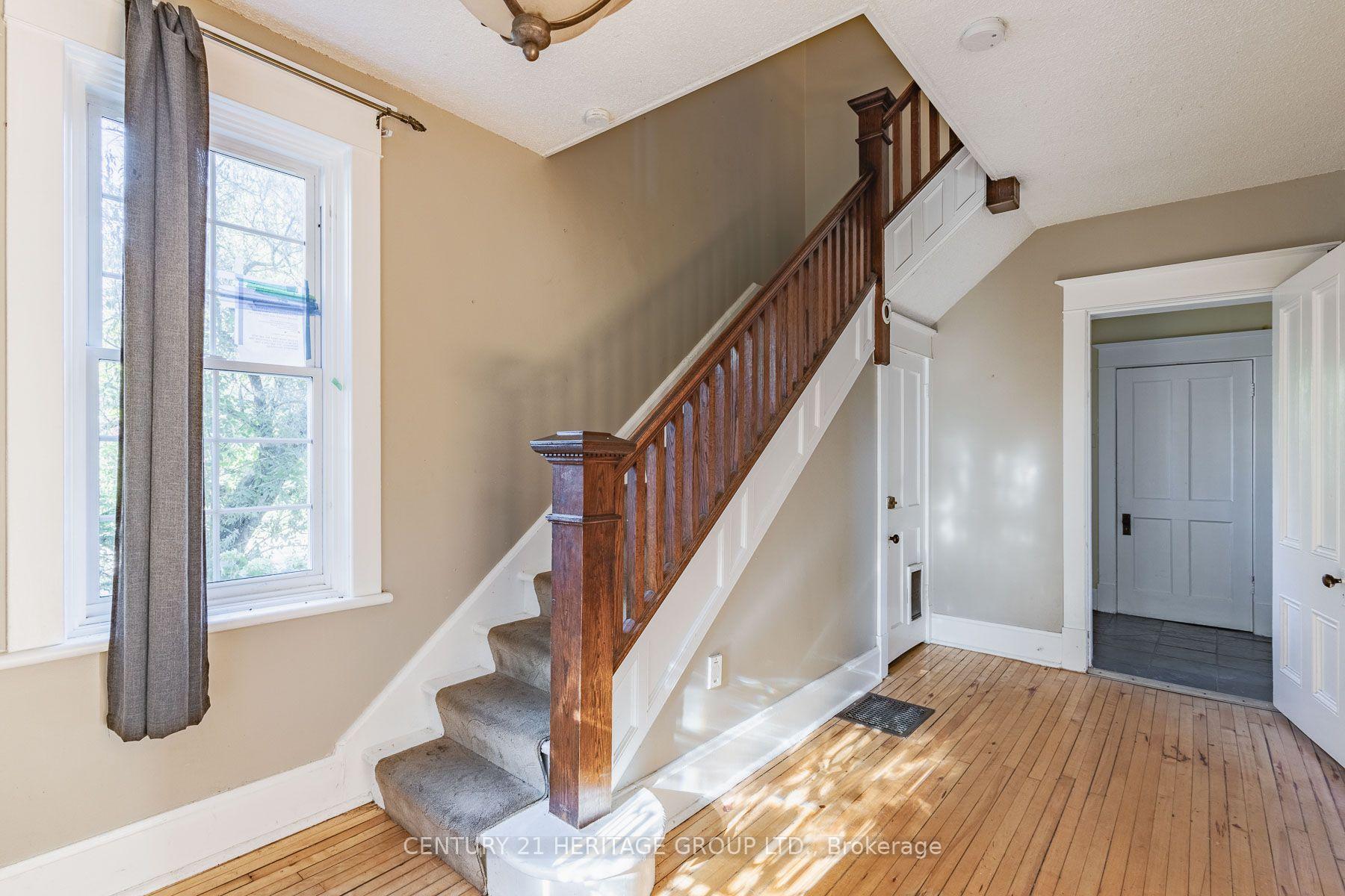 Photo 6 of 120 Welland Street, Pembroke, Pembroke — HOMEH