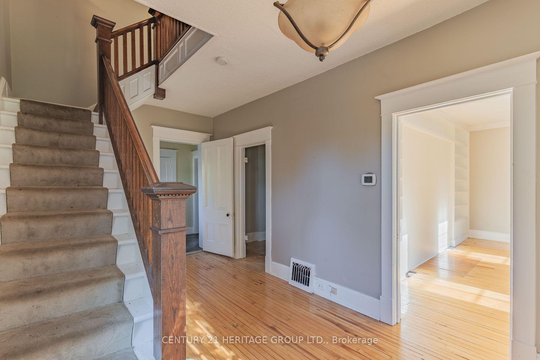 Photo 8 of 120 Welland Street, Pembroke, Pembroke — HOMEH