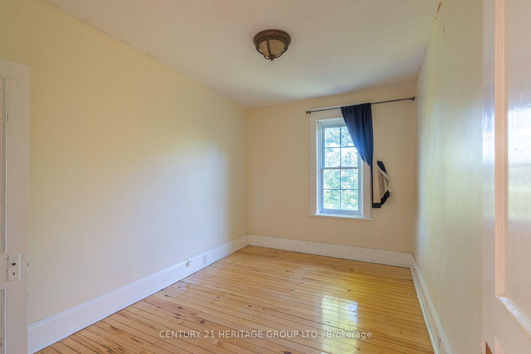 Photo 23 of 120 Welland Street, Pembroke, Pembroke — HOMEH