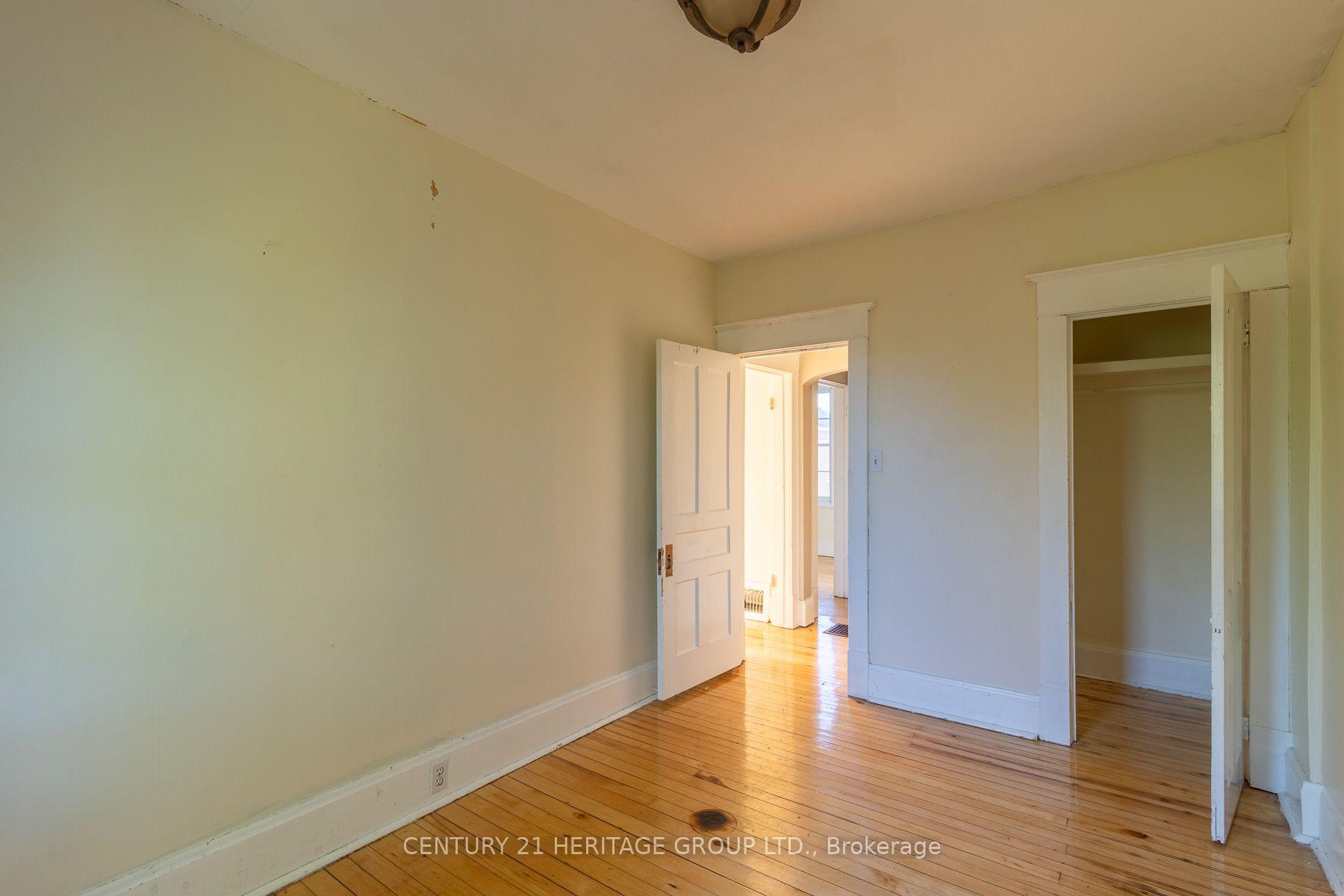 Photo 24 of 120 Welland Street, Pembroke, Pembroke — HOMEH