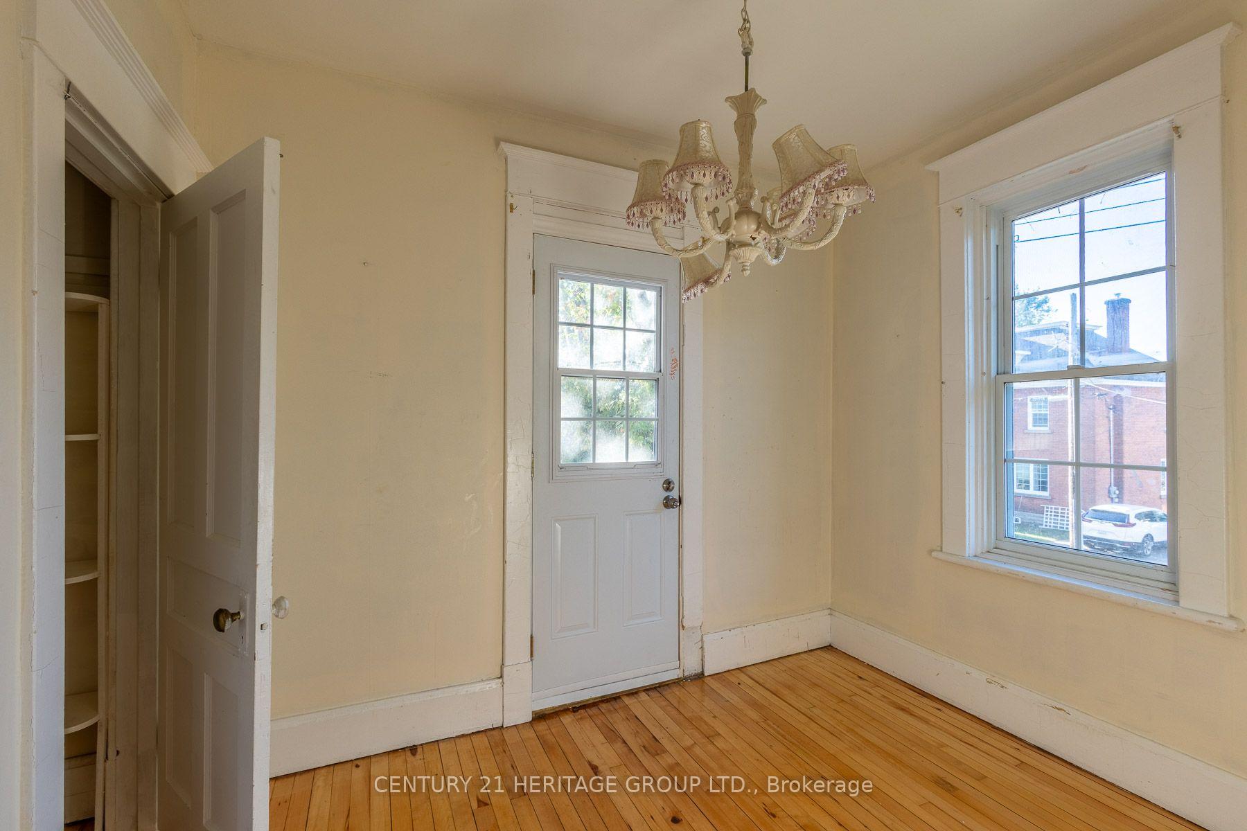 Photo 25 of 120 Welland Street, Pembroke, Pembroke — HOMEH