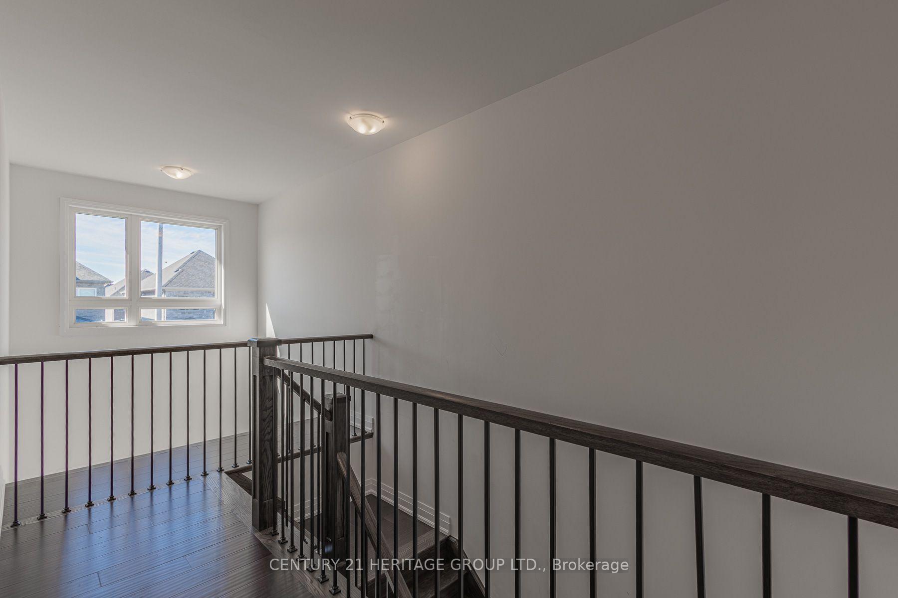 Photo 22 of 172 Franklin Trail, Barrie, Rural Barrie Southwest — HOMEH