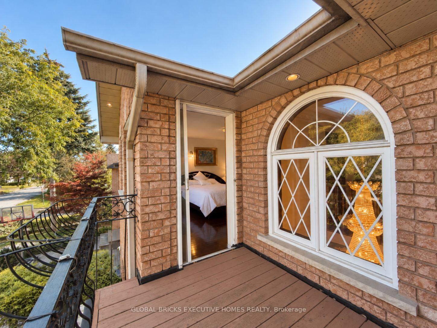 Photo 23 of 375 Princess Avenue, North York, Willowdale East — HOMEH