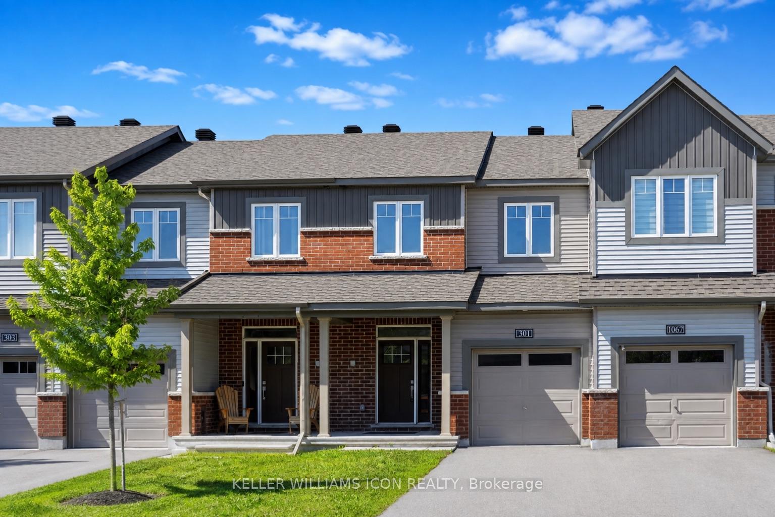 Photo 2 of 301 Drumlish Lane, Ottawa, Barrhaven - Half Moon Bay — HOMEH
