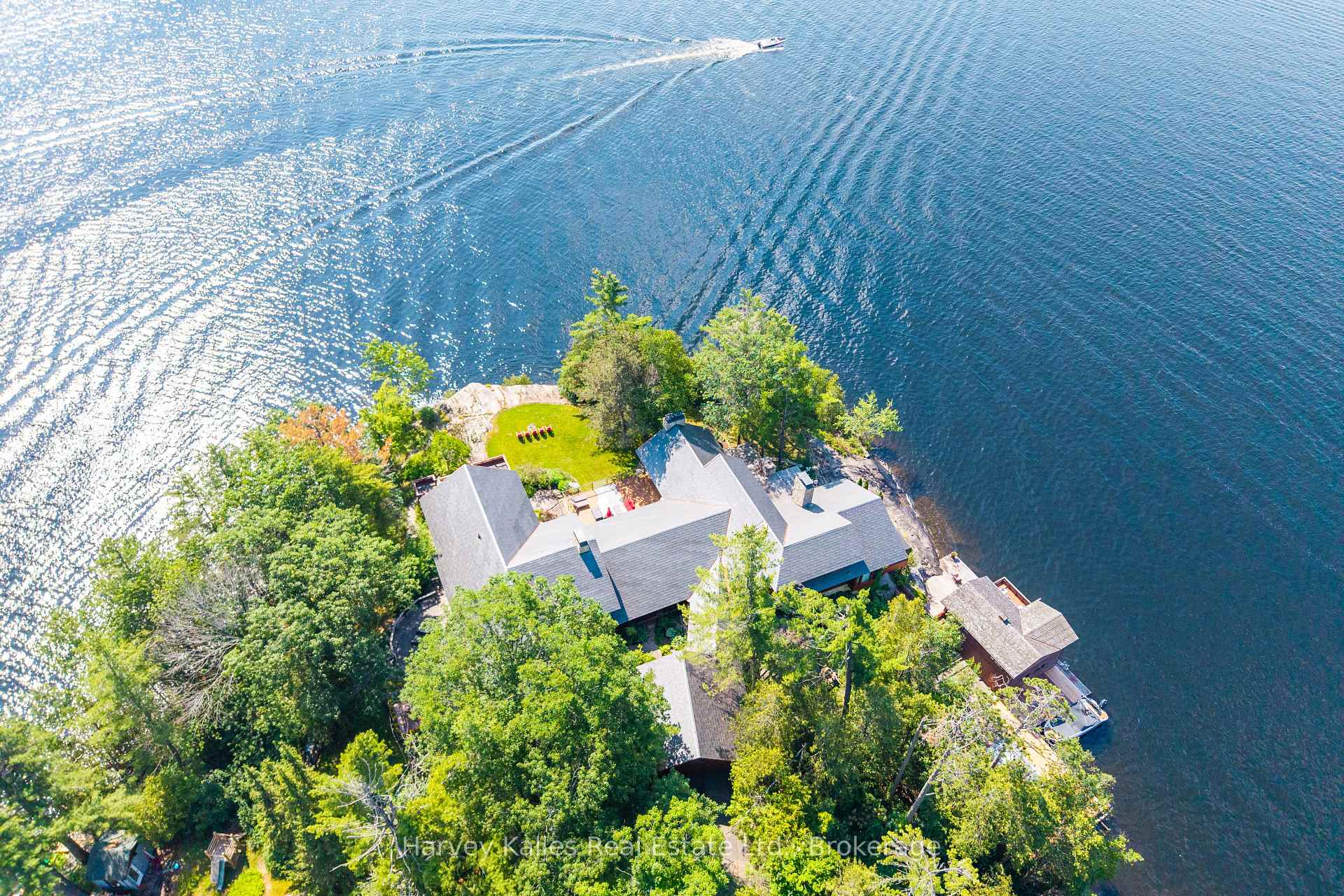 Photo 9 of Unit 3, 1220 Parker's Point Road, Gravenhurst, Muskoka (S) — HOMEH