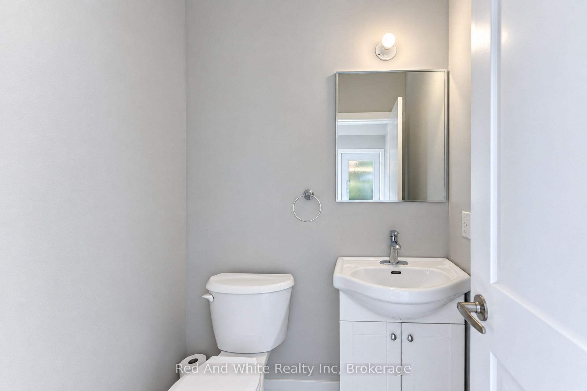 Photo 22 of 18 Miehm Place, Kitchener, Civic Centre — HOMEH