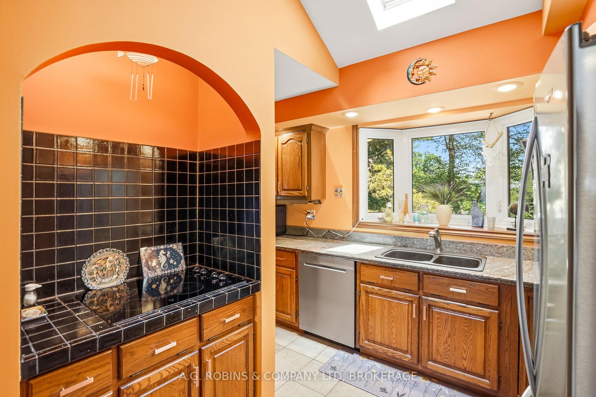 Photo 25 of 10599 Lakeshore Road, Wainfleet, Lakeshore — HOMEH