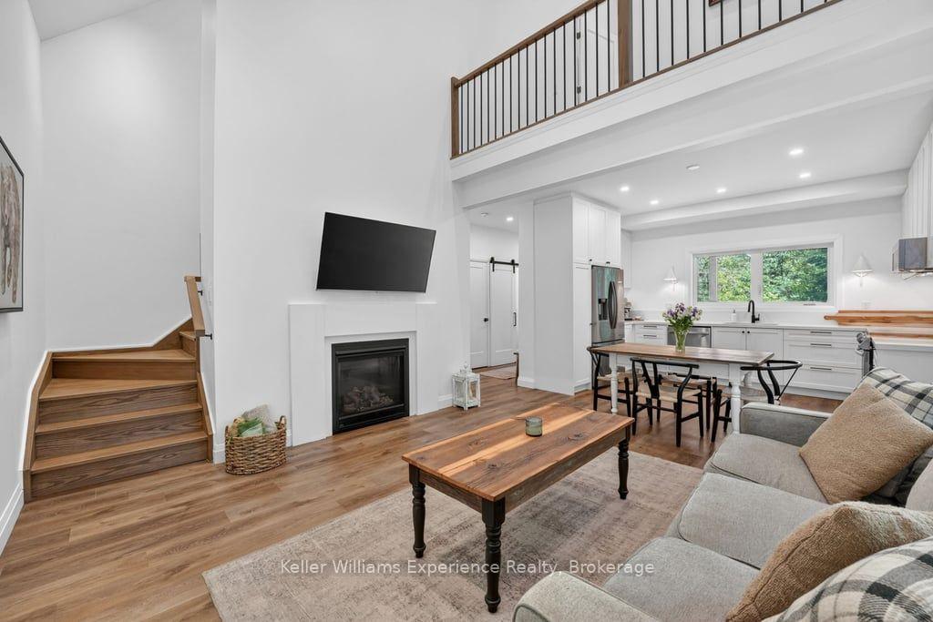Photo 14 of 1077 Holiday Park Drive, Bracebridge, Macaulay — HOMEH