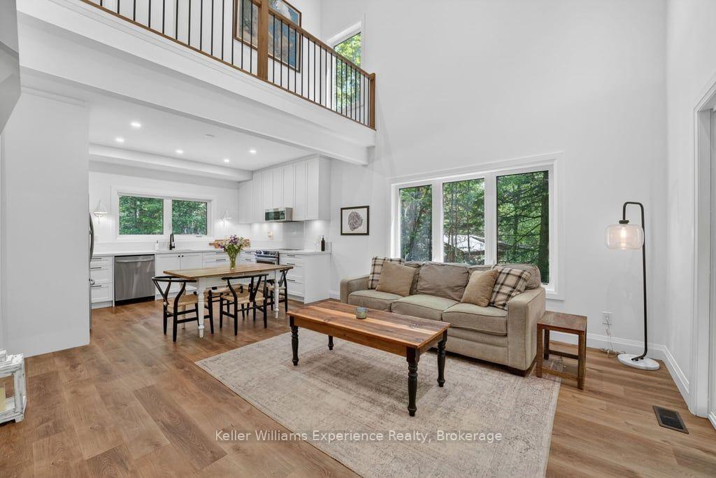 Photo 15 of 1077 Holiday Park Drive, Bracebridge, Macaulay — HOMEH