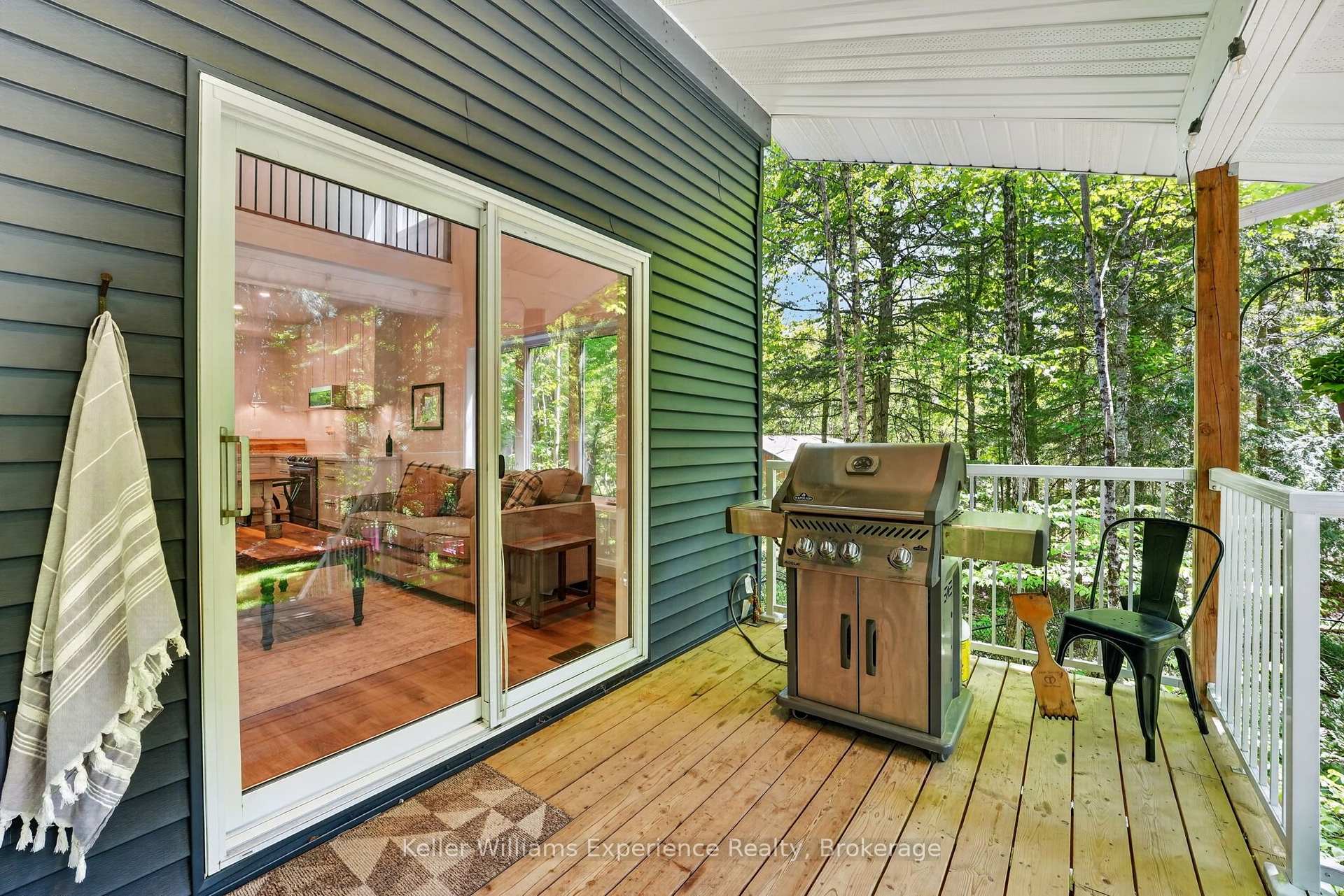 Photo 27 of 1077 Holiday Park Drive, Bracebridge, Macaulay — HOMEH