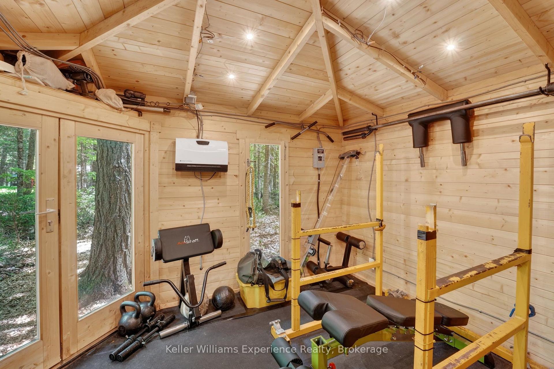 Photo 36 of 1077 Holiday Park Drive, Bracebridge, Macaulay — HOMEH