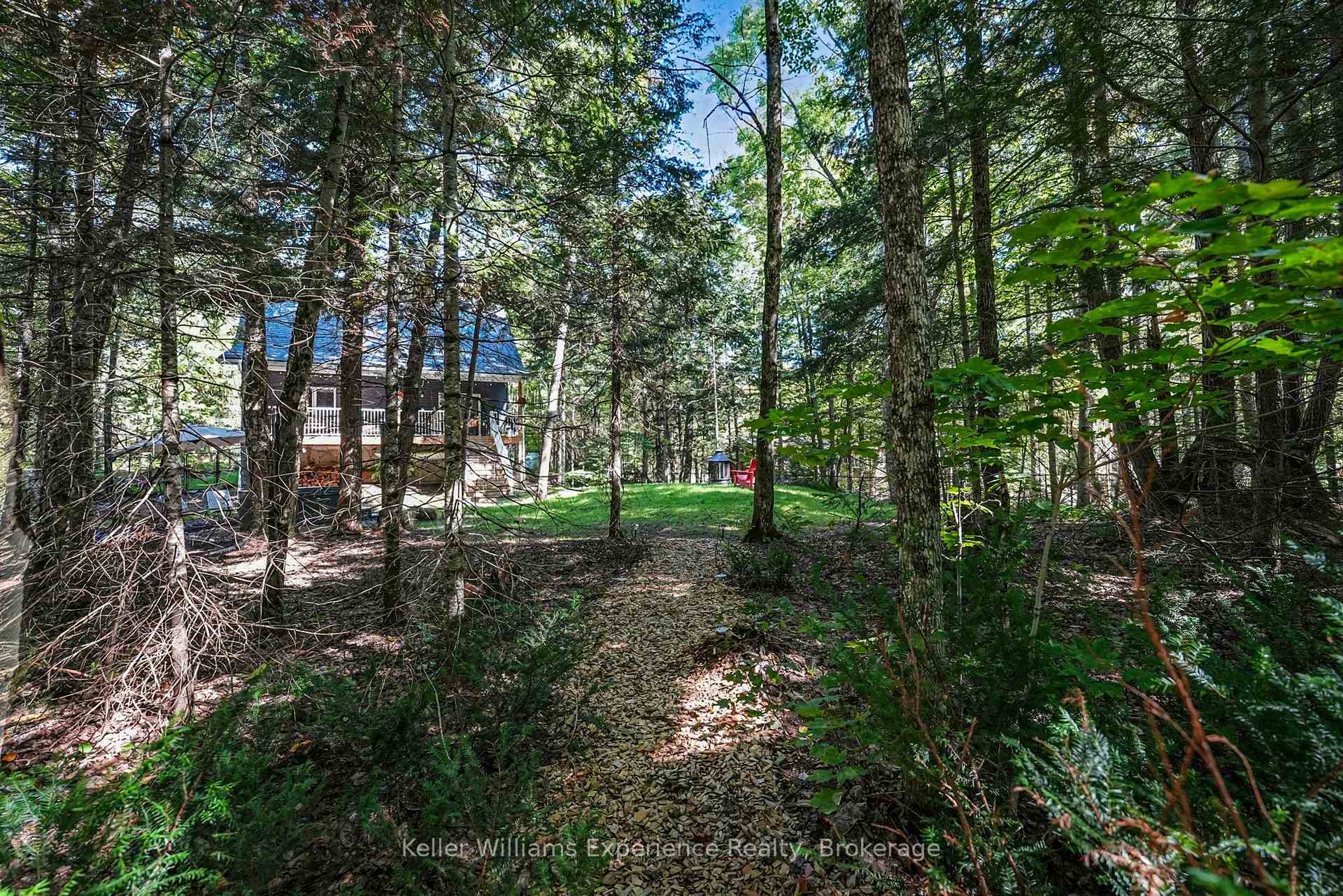 Photo 39 of 1077 Holiday Park Drive, Bracebridge, Macaulay — HOMEH
