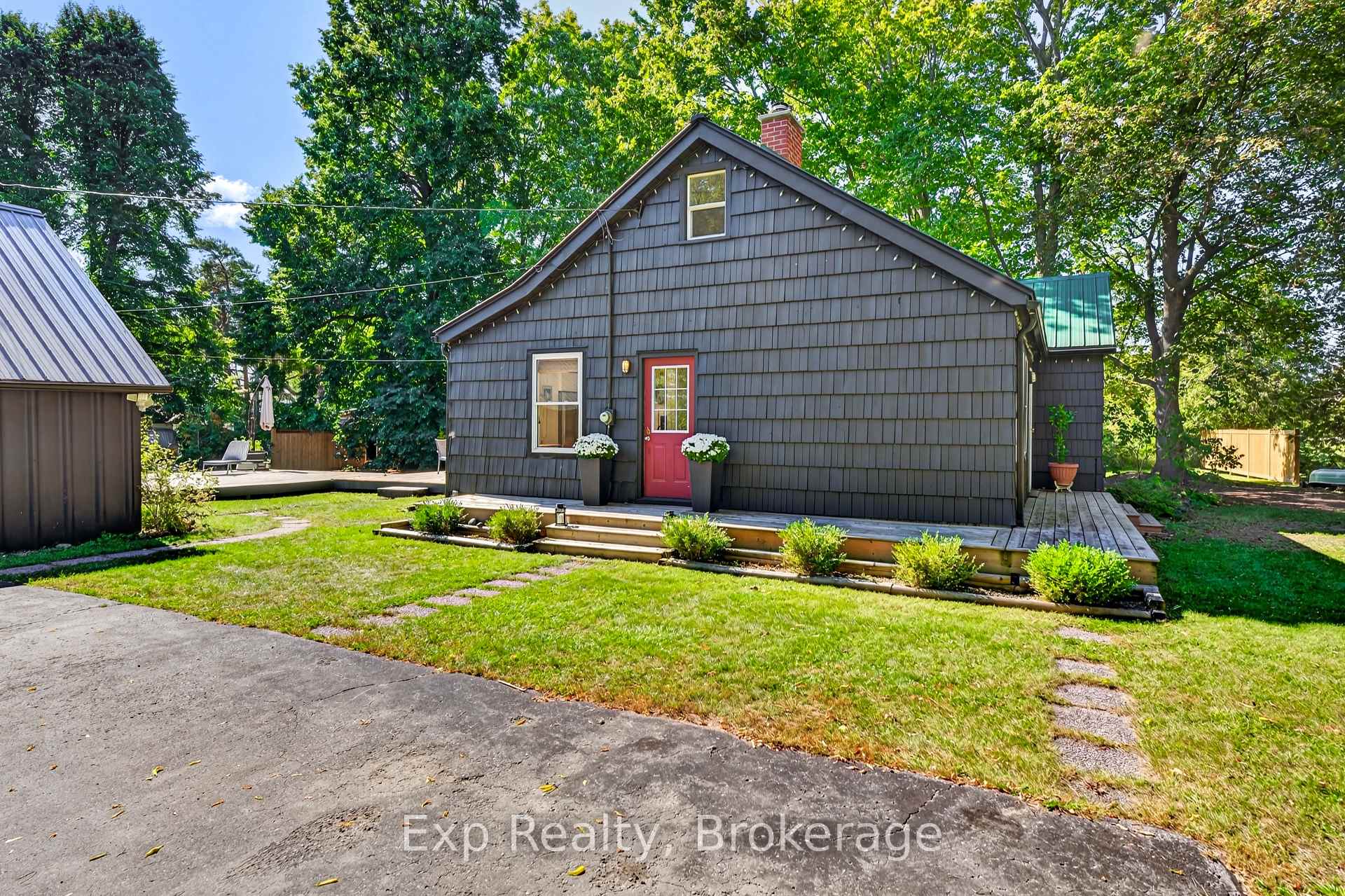 Photo 1 of 22625 Loyalist Parkway, Quinte West, Murray Ward — HOMEH