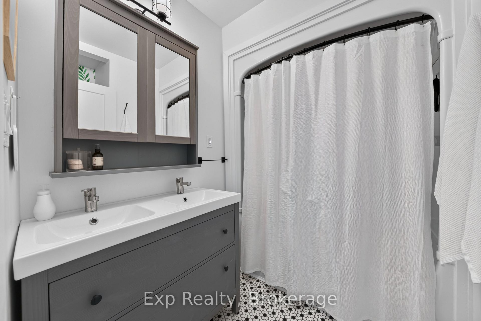 Photo 13 of 22625 Loyalist Parkway, Quinte West, Murray Ward — HOMEH