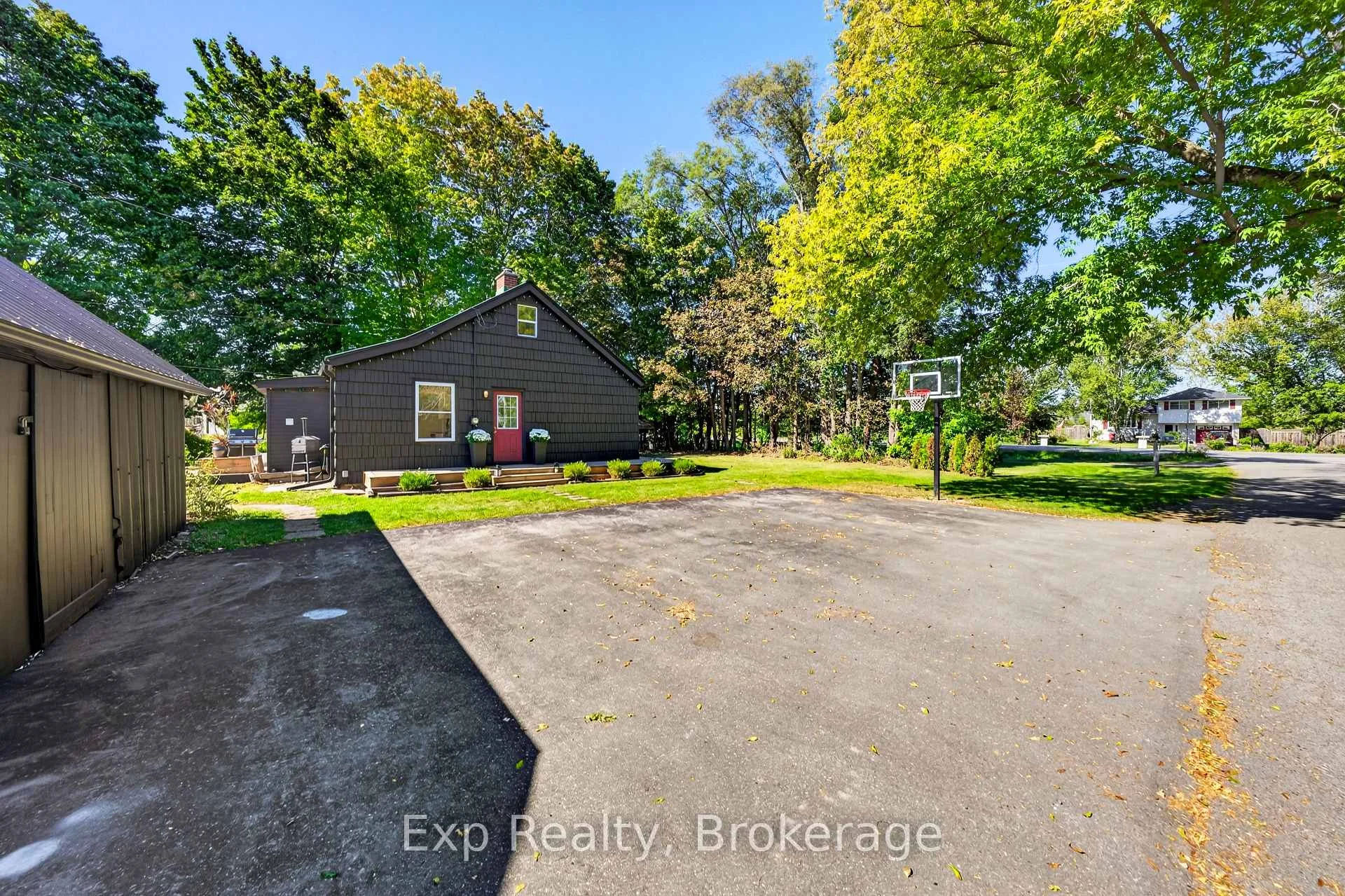 Photo 3 of 22625 Loyalist Parkway, Quinte West, Murray Ward — HOMEH