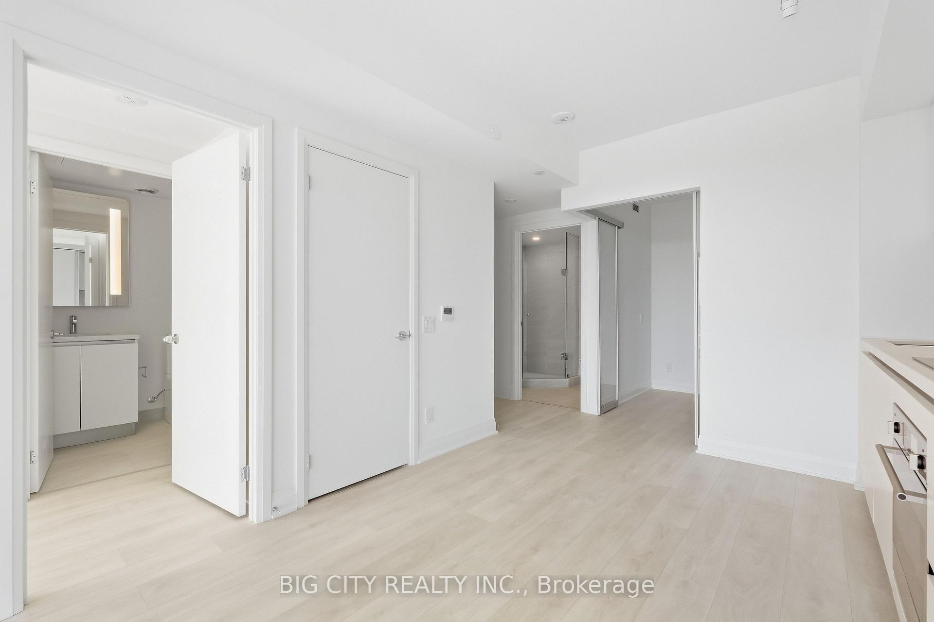 Photo 5 of Unit 1801, 25 Frederick Todd Way, Toronto, Thorncliffe Park — HOMEH