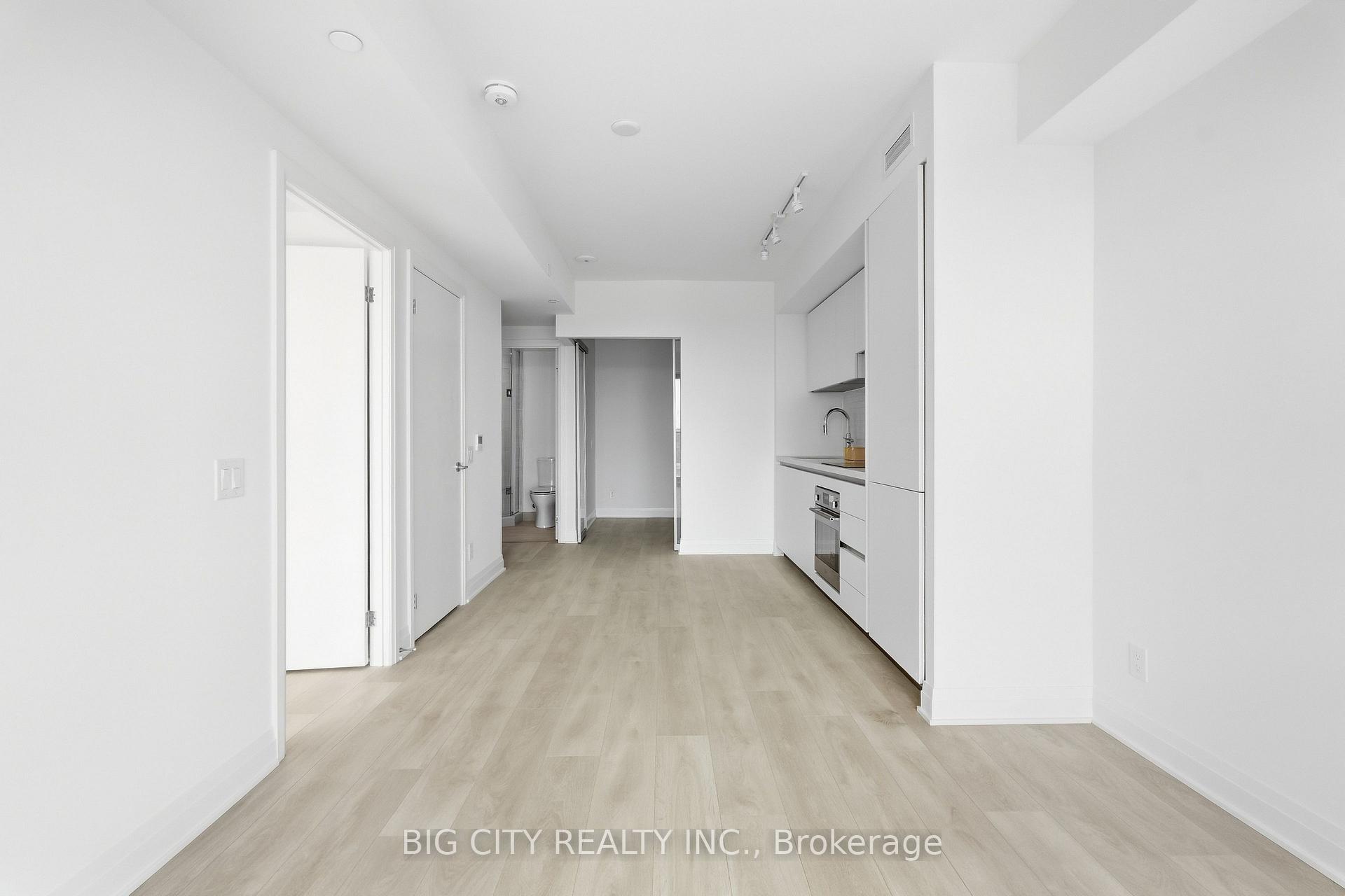 Photo 11 of Unit 1801, 25 Frederick Todd Way, Toronto, Thorncliffe Park — HOMEH