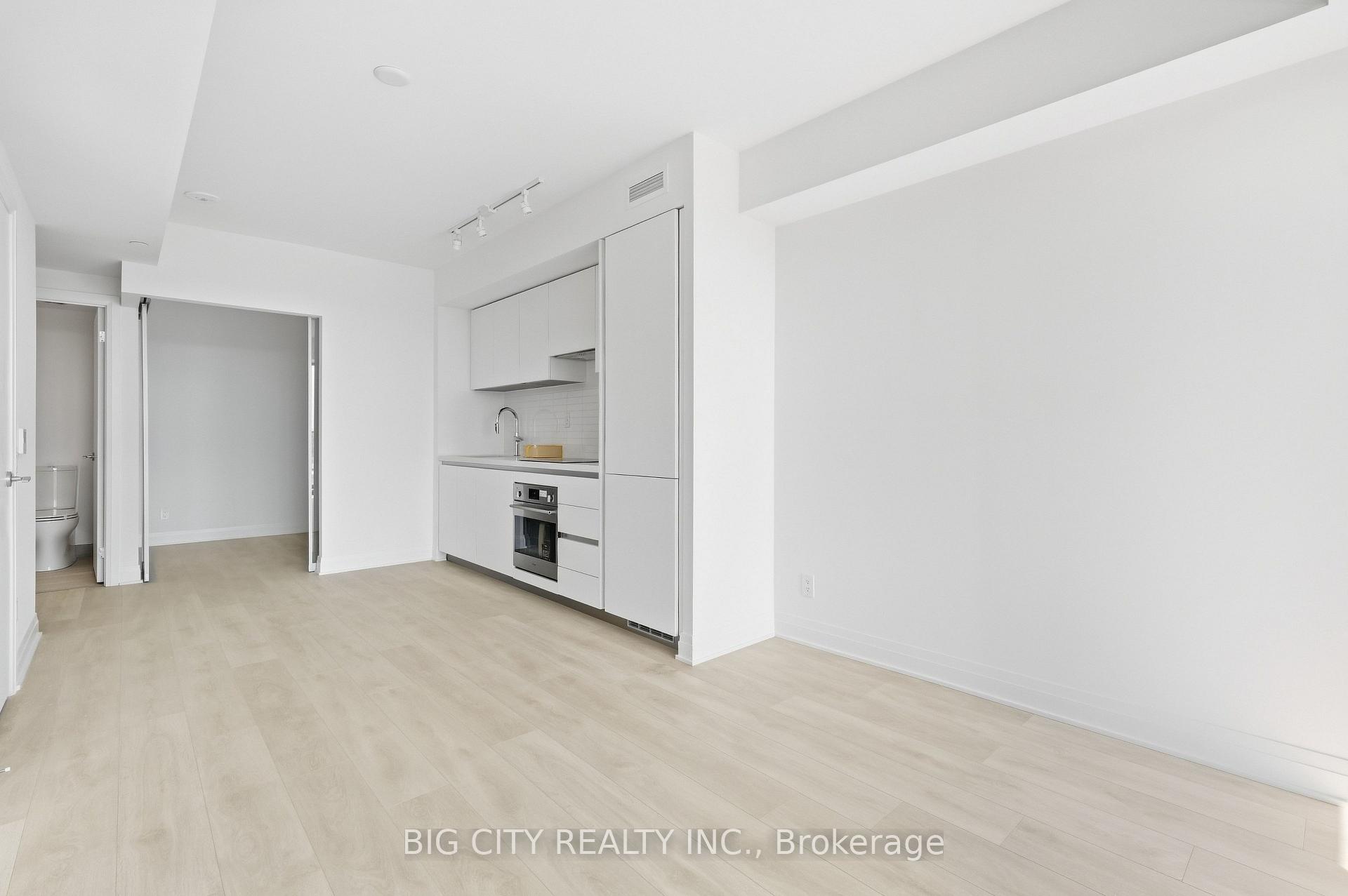 Photo 10 of Unit 1801, 25 Frederick Todd Way, Toronto, Thorncliffe Park — HOMEH