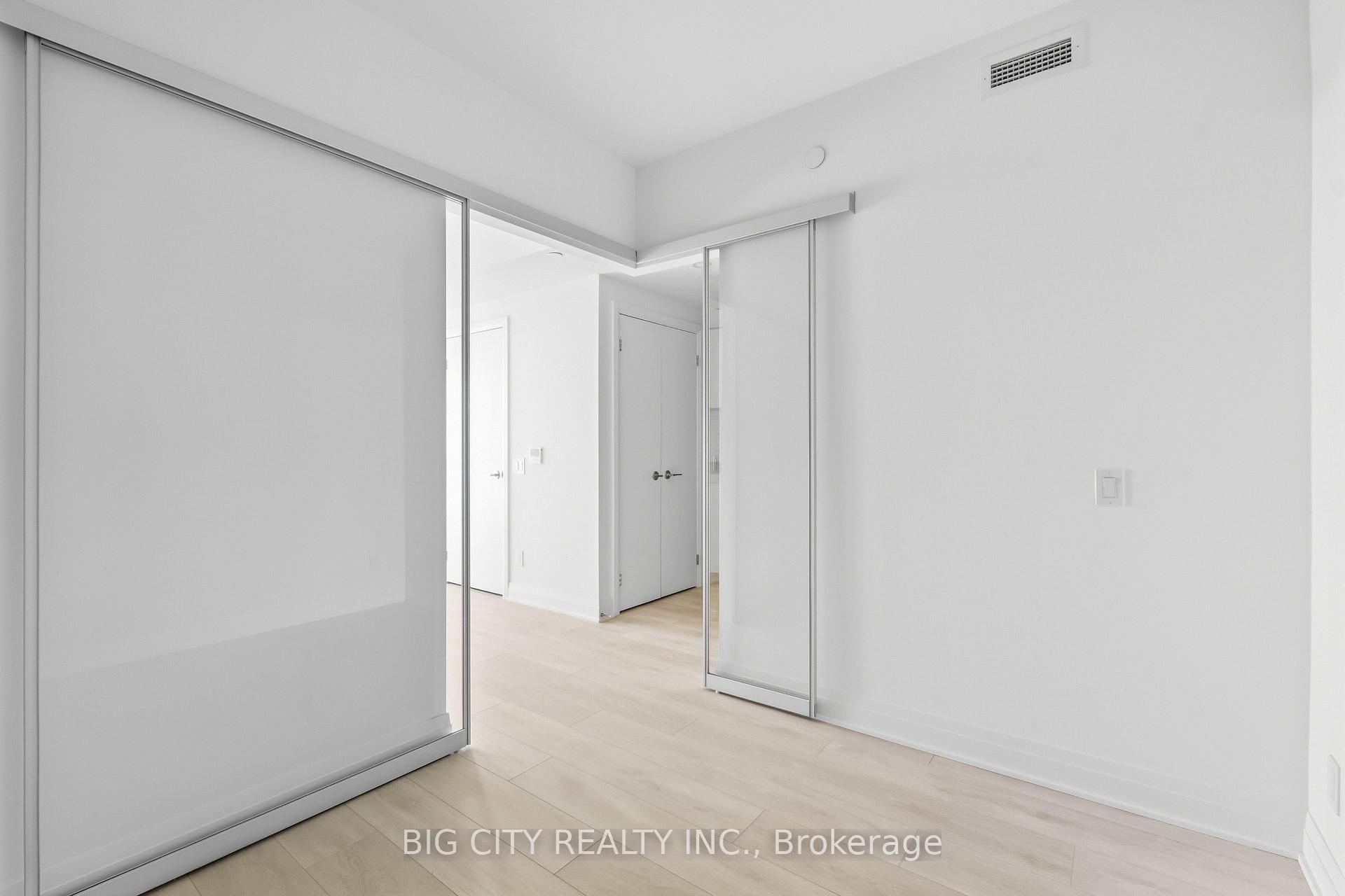 Photo 19 of Unit 1801, 25 Frederick Todd Way, Toronto, Thorncliffe Park — HOMEH