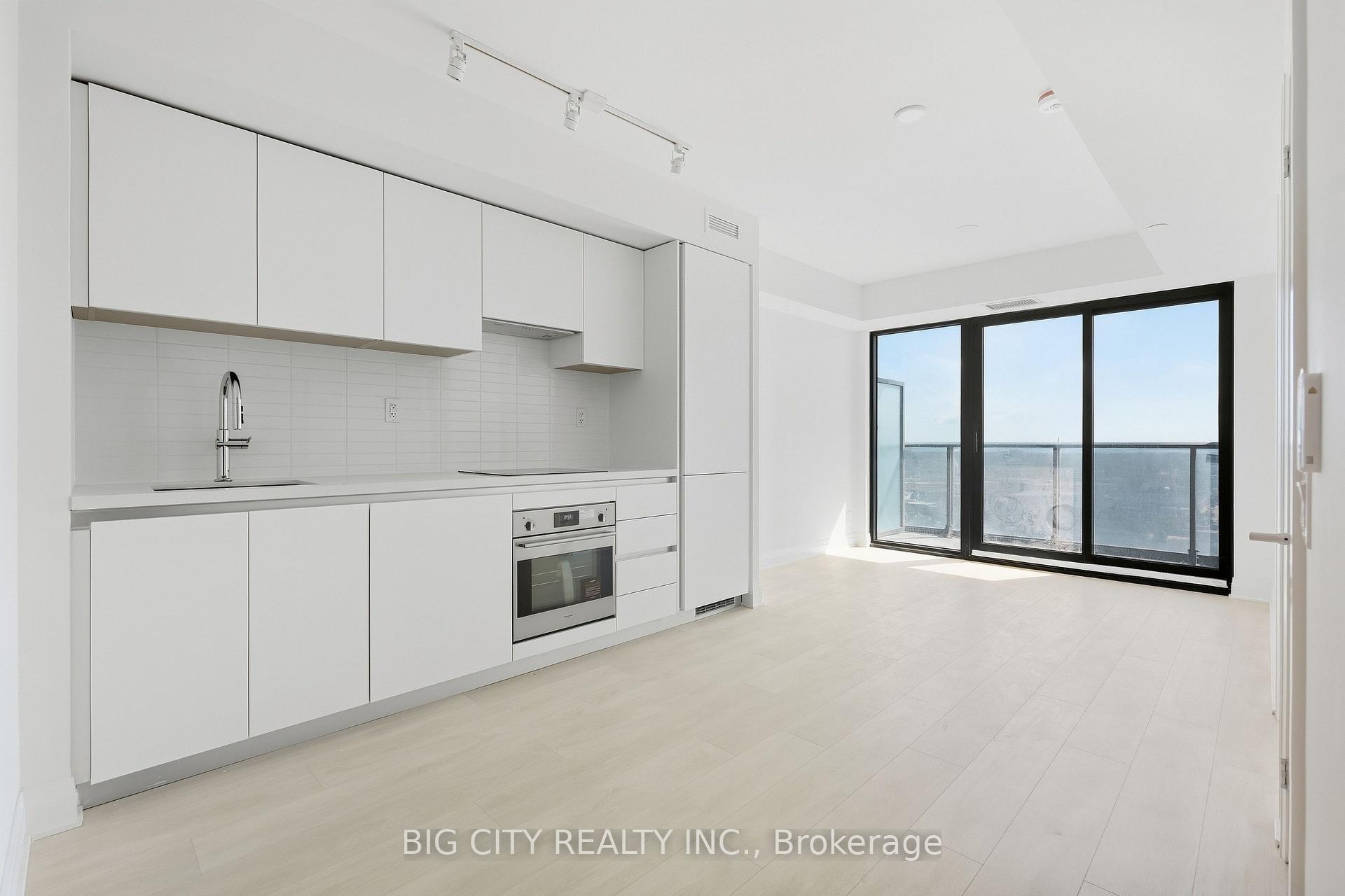 Photo 2 of Unit 2201, 25 Frederick Todd Way, Toronto, Thorncliffe Park — HOMEH