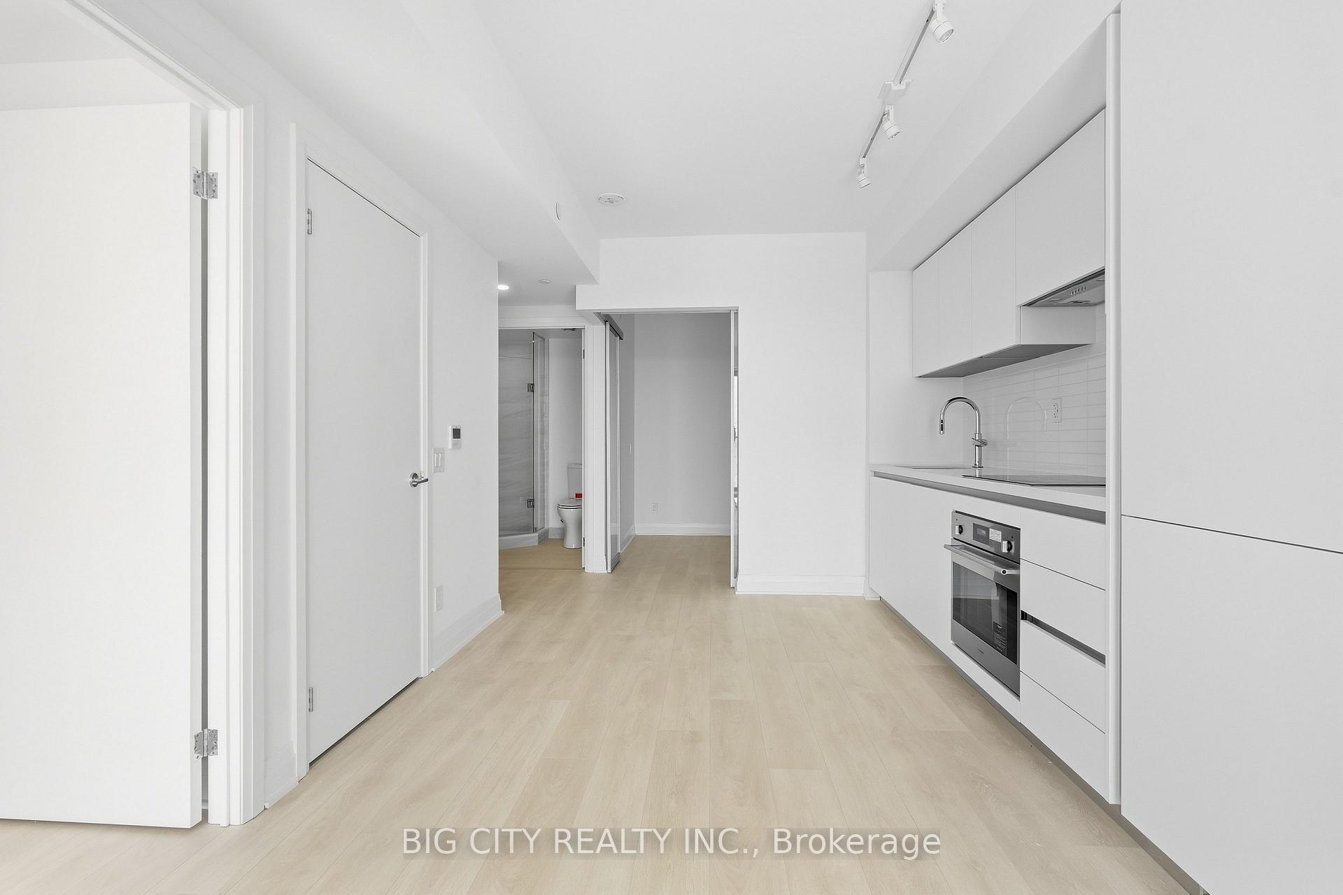 Photo 5 of Unit 2201, 25 Frederick Todd Way, Toronto, Thorncliffe Park — HOMEH