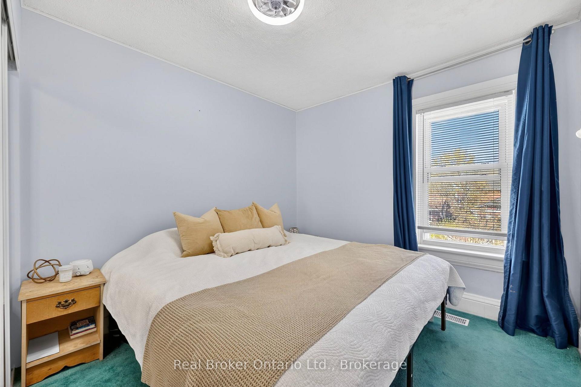 Photo 14 of 438 Russell Street, Midland — HOMEH